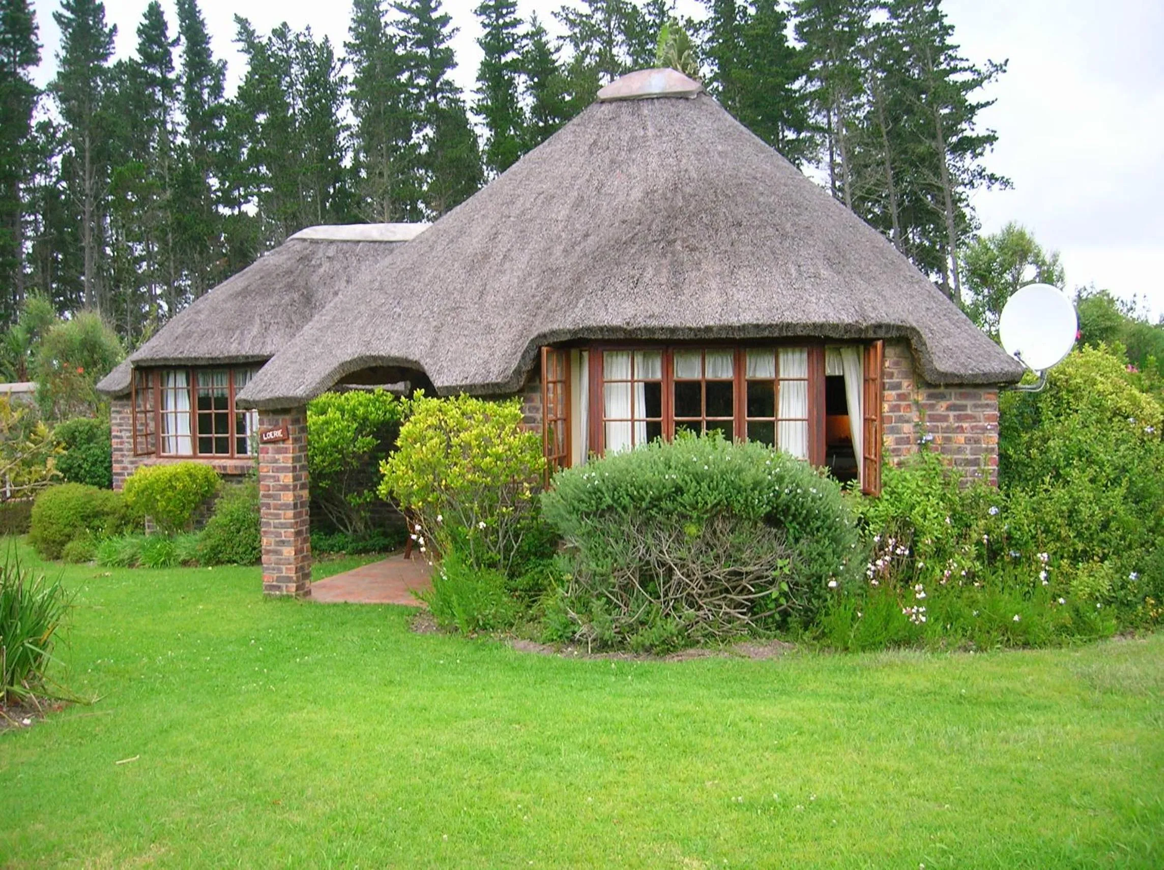 Property building in Coral Tree Cottages