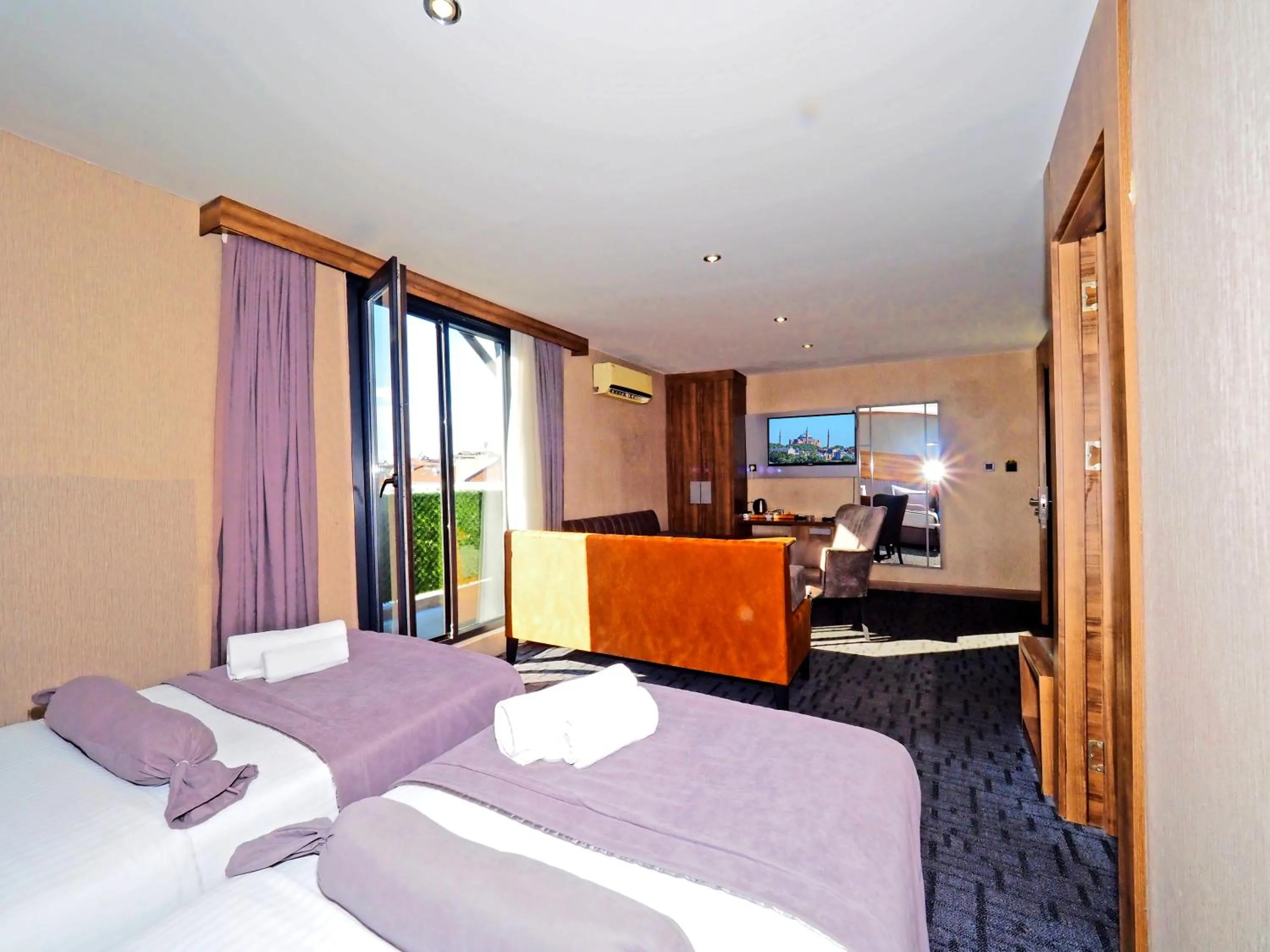 Bed in Best House Hotel OLD TOWN