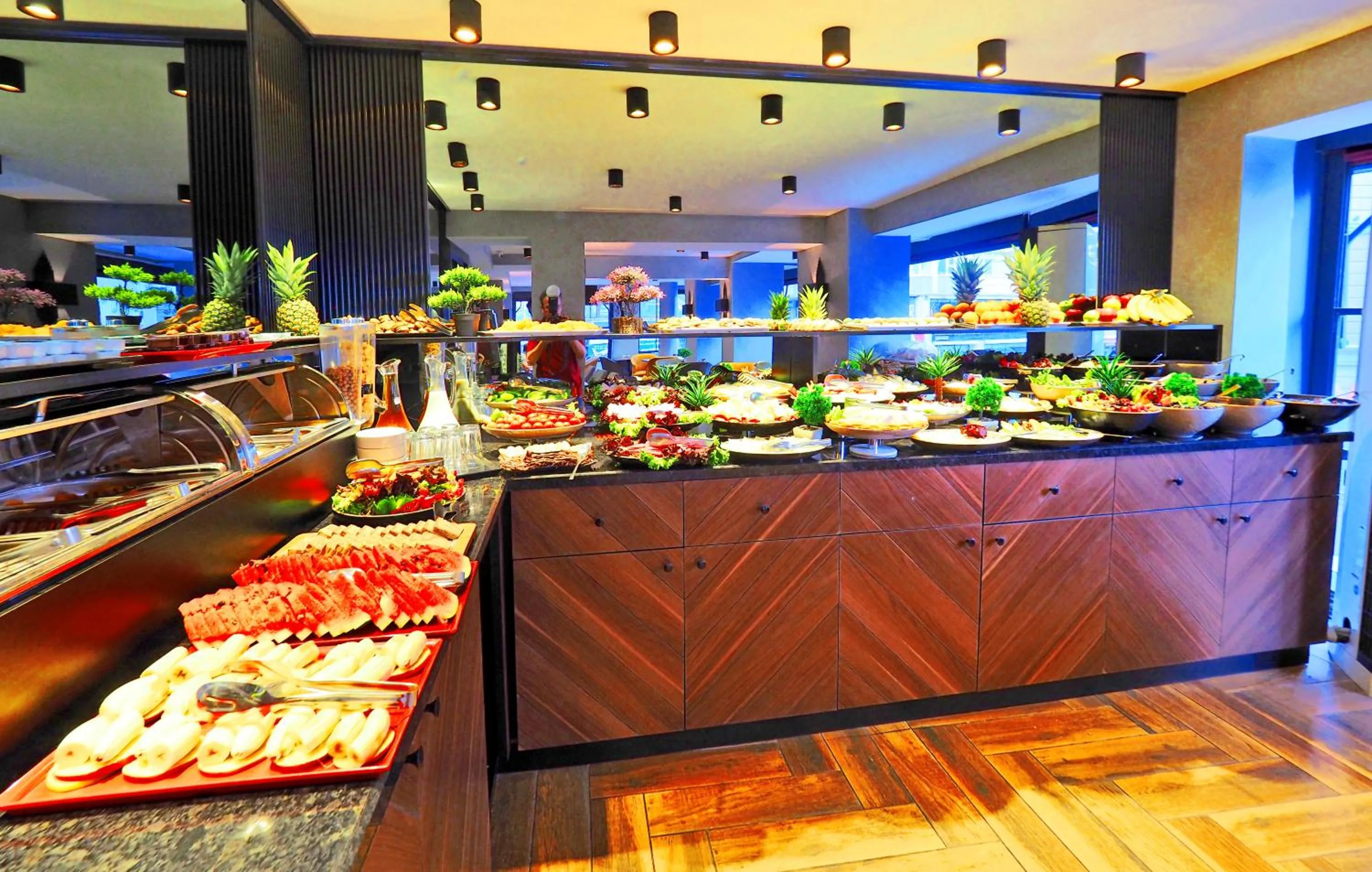 Food and drinks in Best House Hotel OLD TOWN