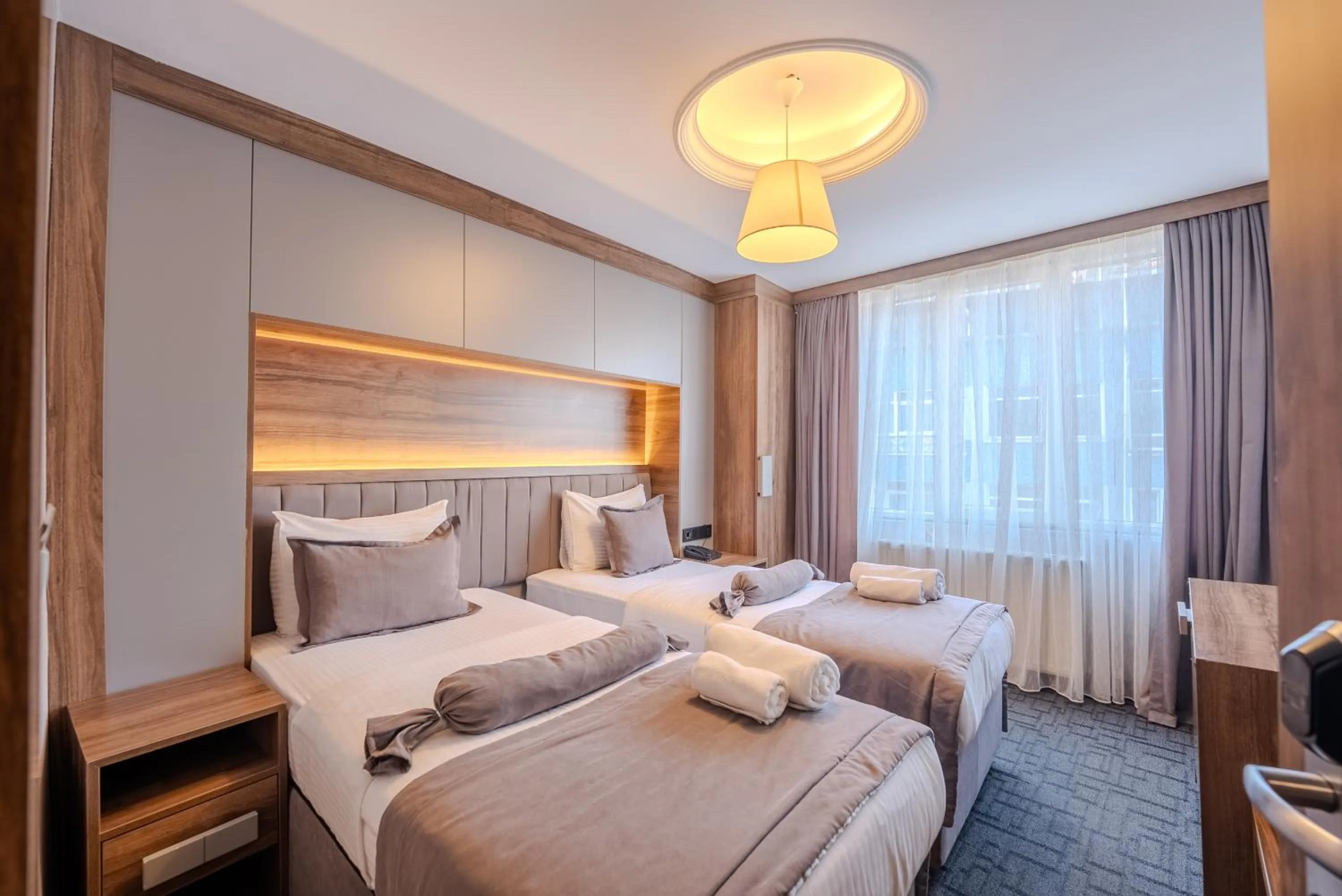 Bed in Best House Hotel OLD TOWN