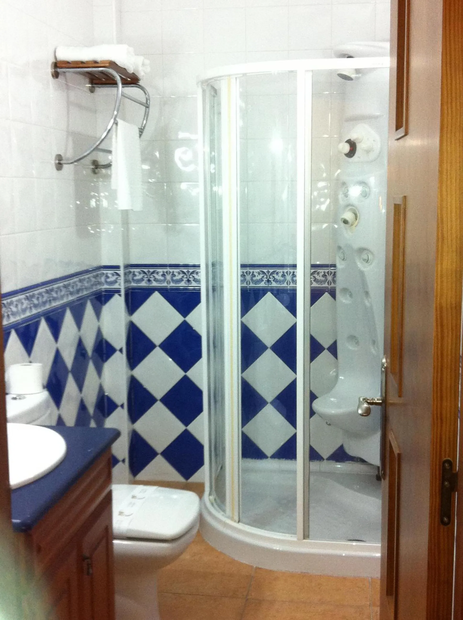 Bathroom in Hotel Donde Caparrós
