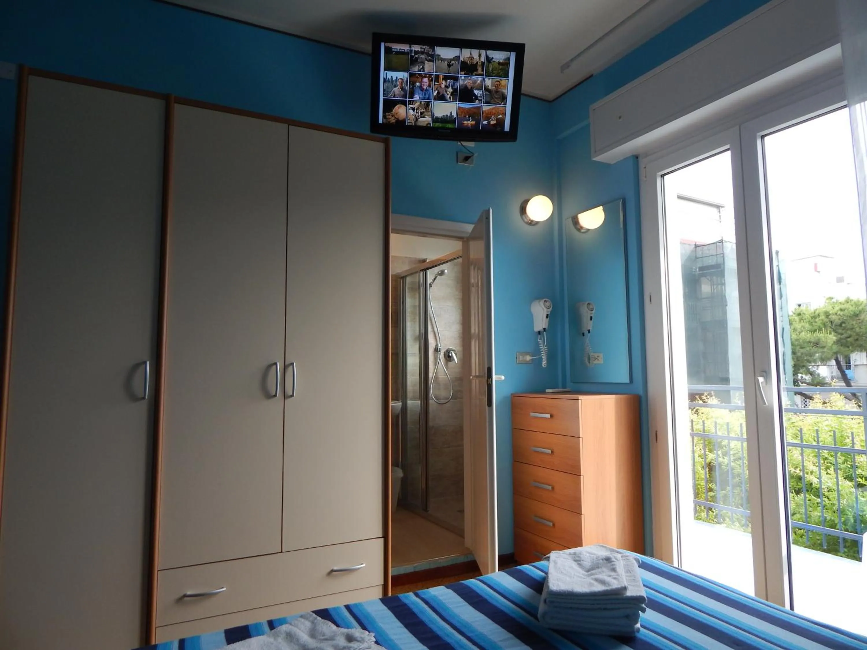 TV and multimedia in Hotel Vera