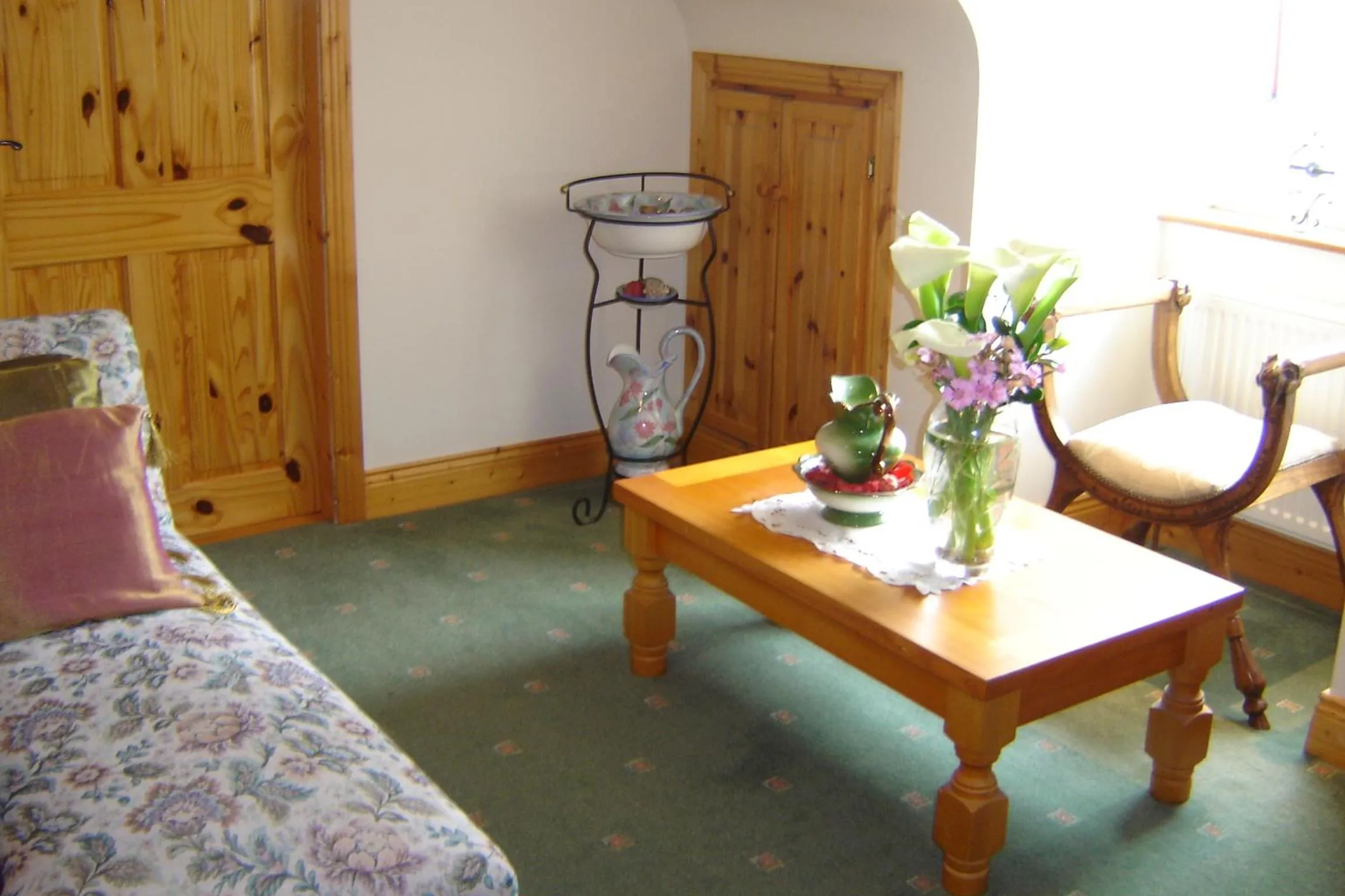 Seating area in Carraig Liath House