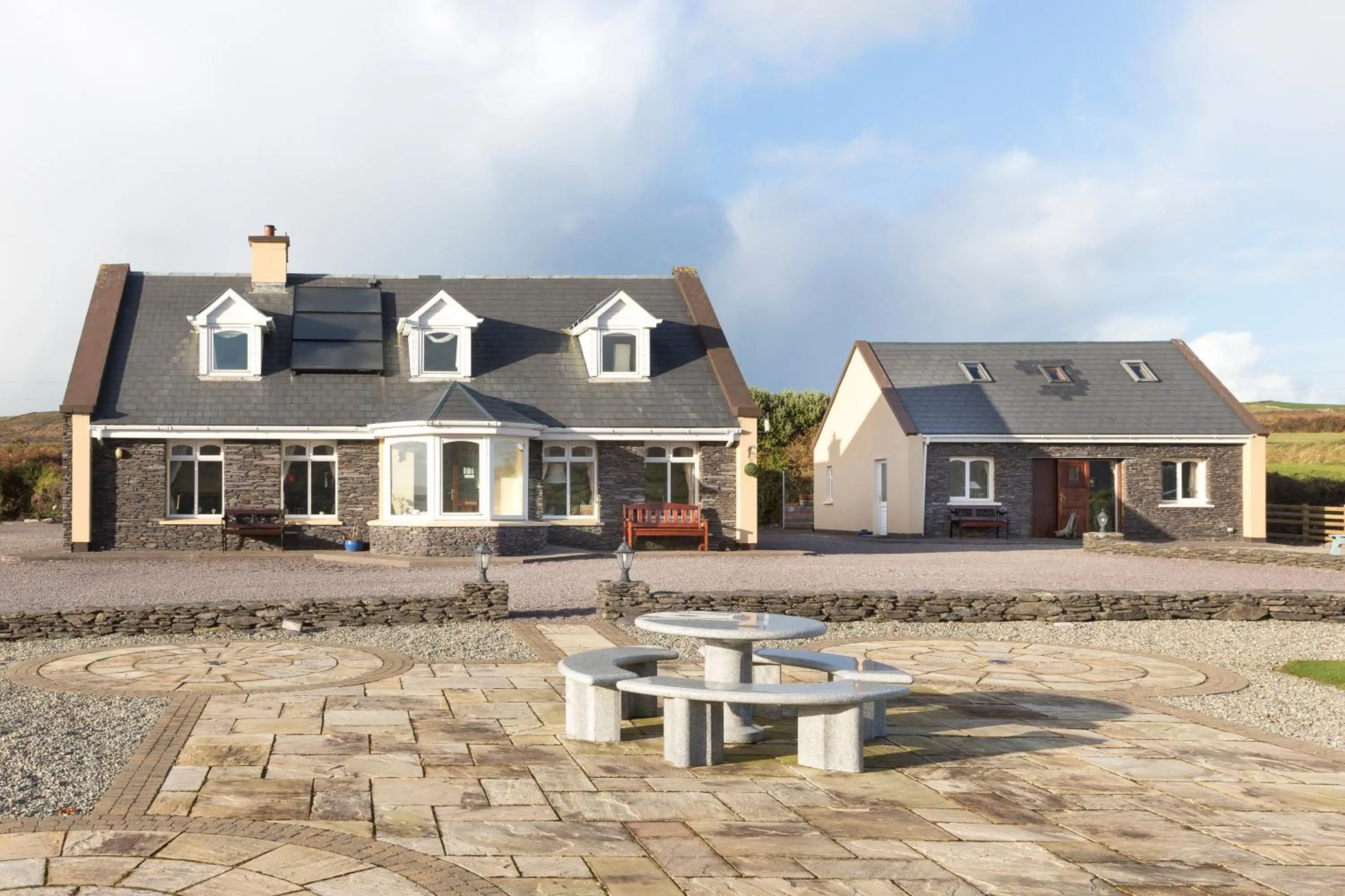 Property building in Carraig Liath House