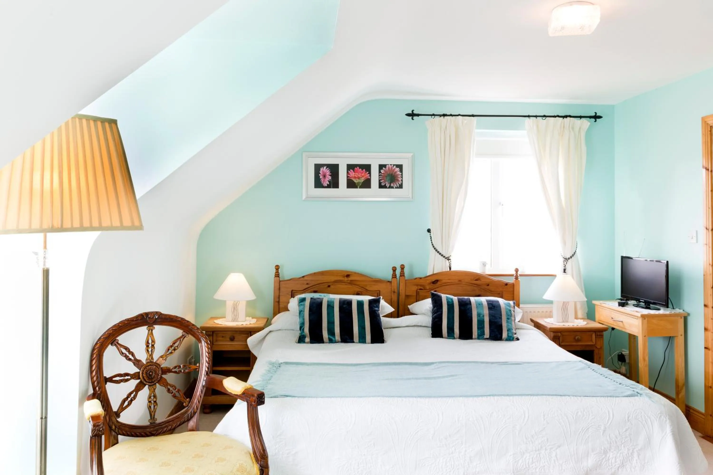Bedroom, Bed in Carraig Liath House