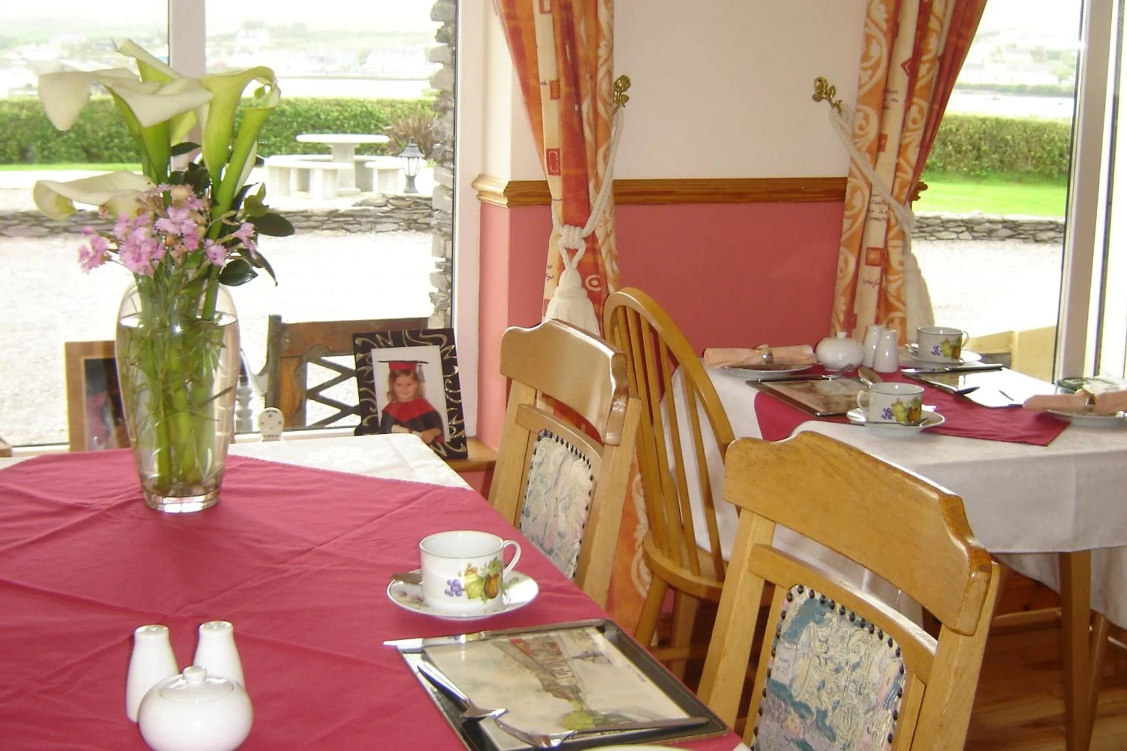 Dining area in Carraig Liath House