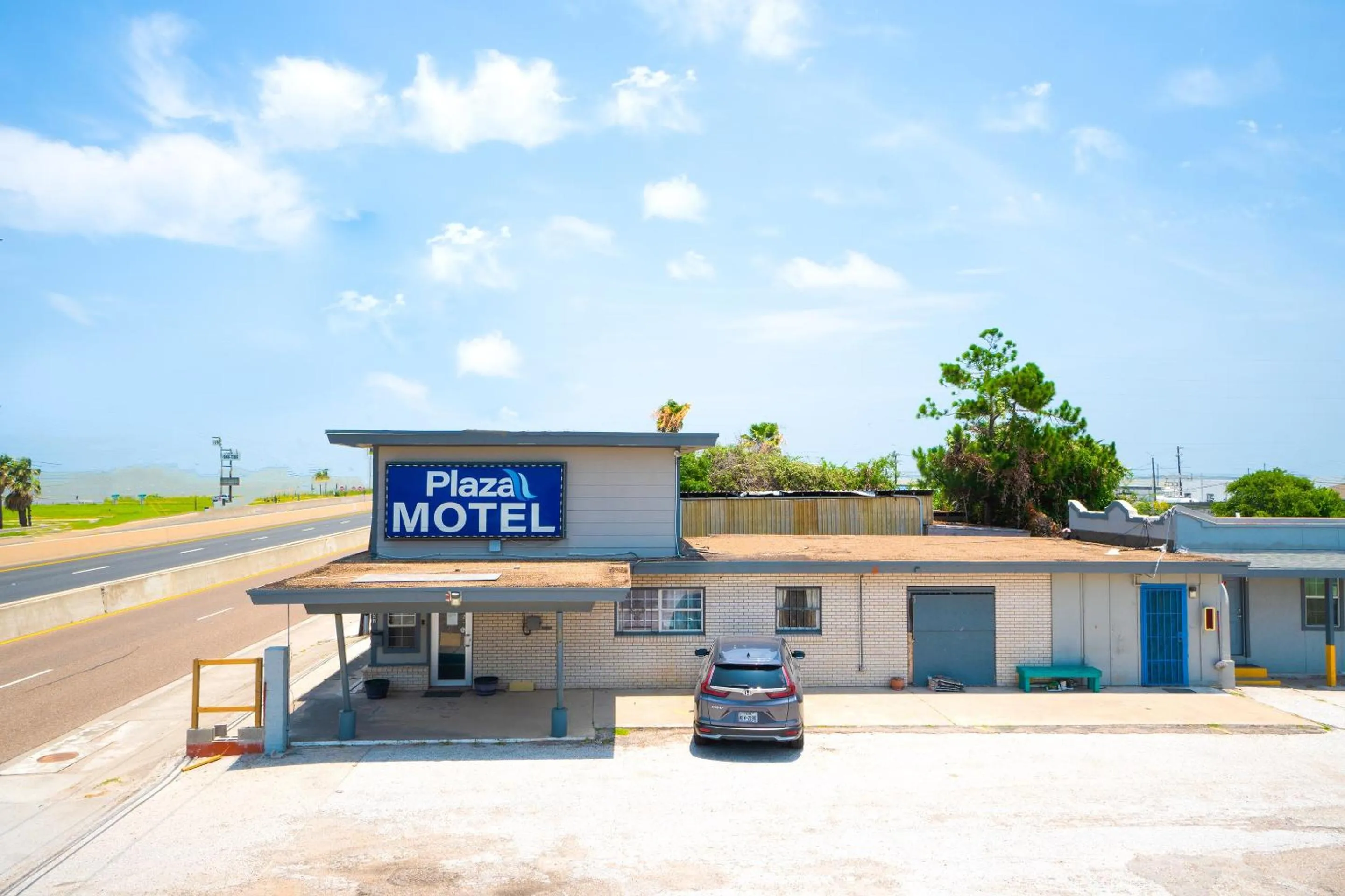 Facade/entrance in Plaza Motel Corpus Christi by OYO