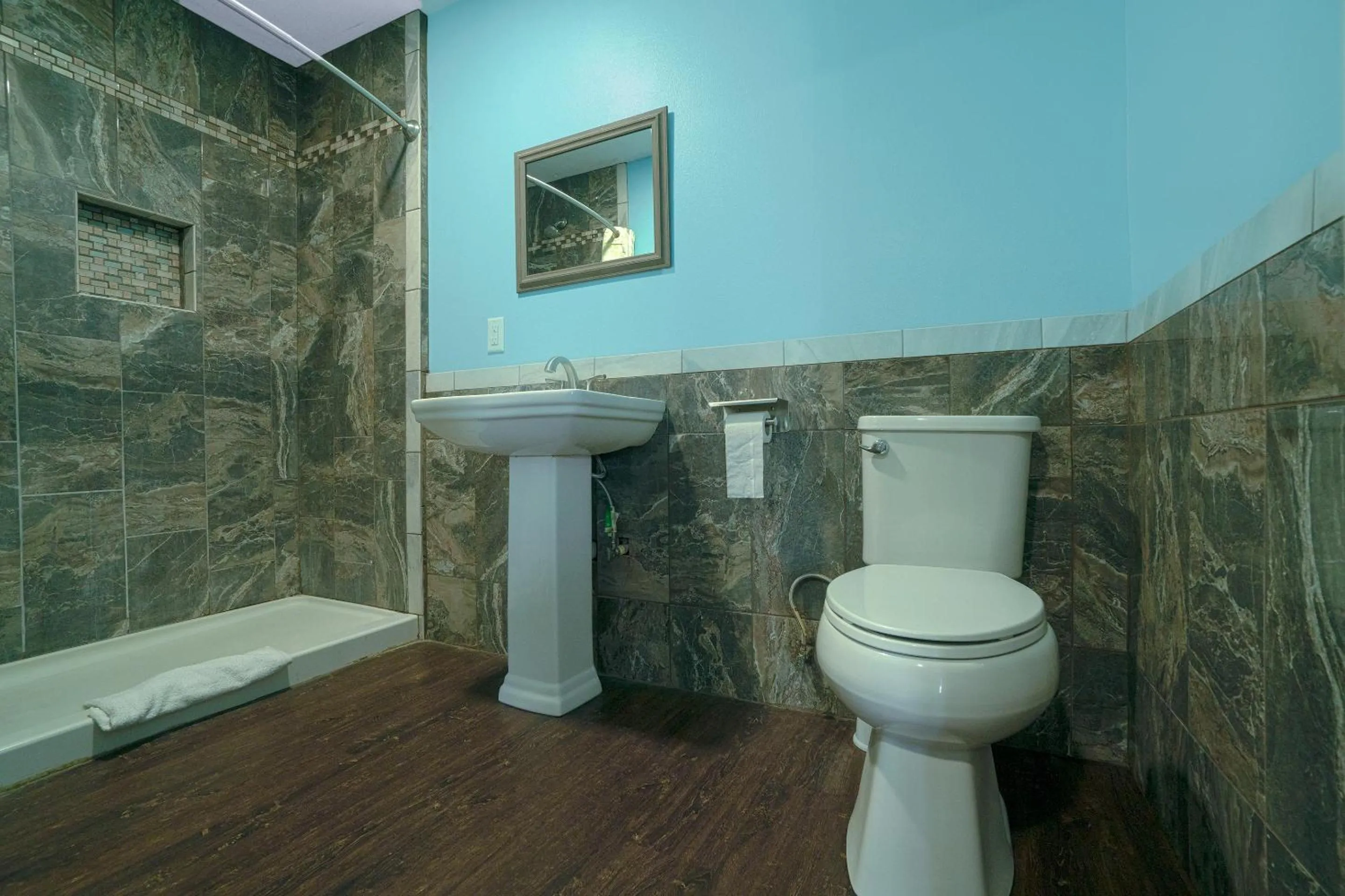 Bathroom in Plaza Motel Corpus Christi by OYO