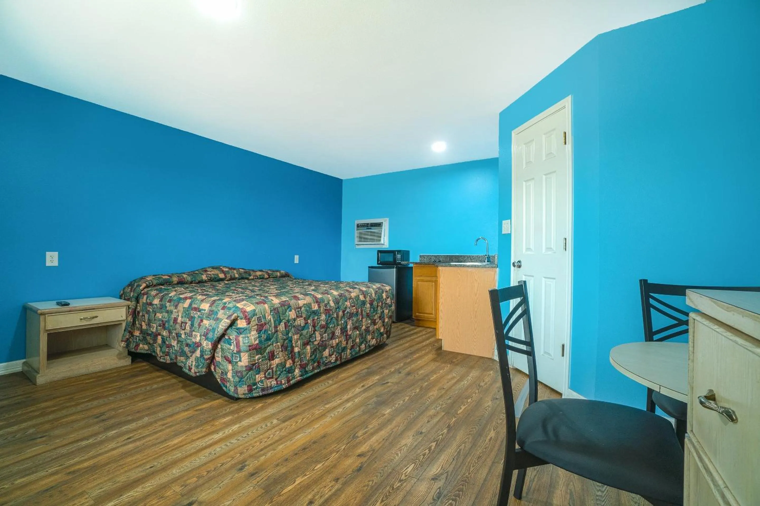 Bedroom, Bed in Plaza Motel Corpus Christi by OYO