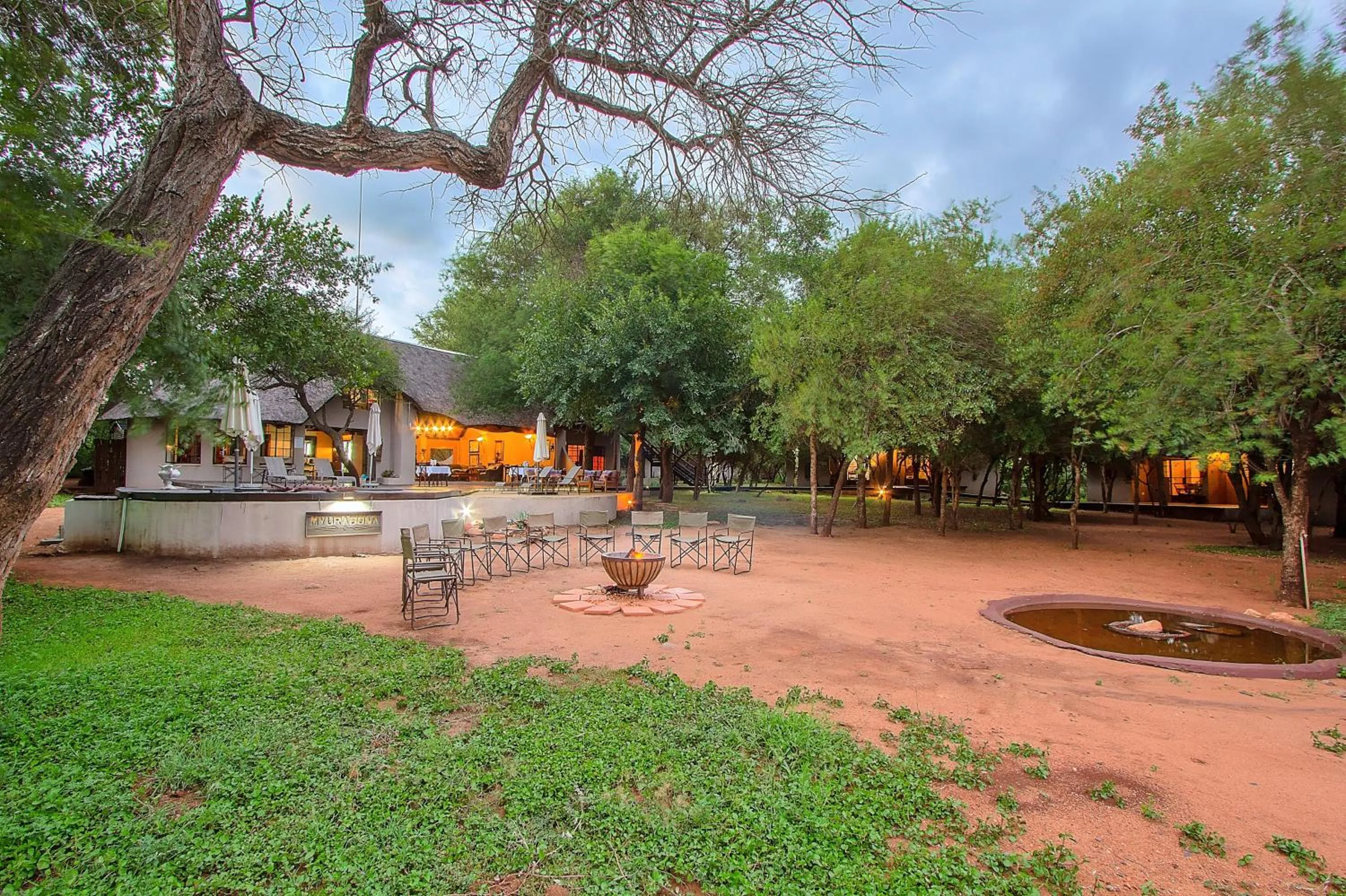 BBQ facilities in Mvuradona Safari Lodge