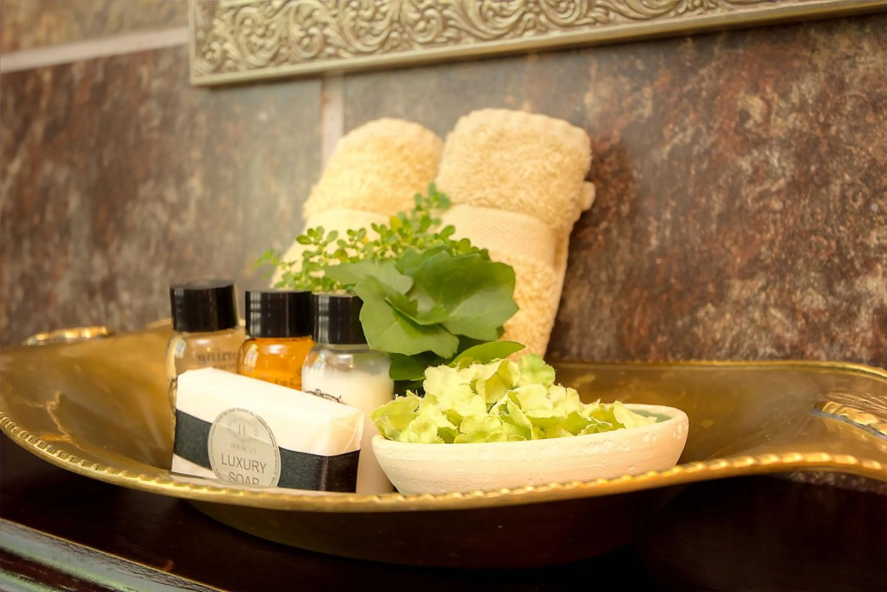 Bathroom in Mvuradona Safari Lodge