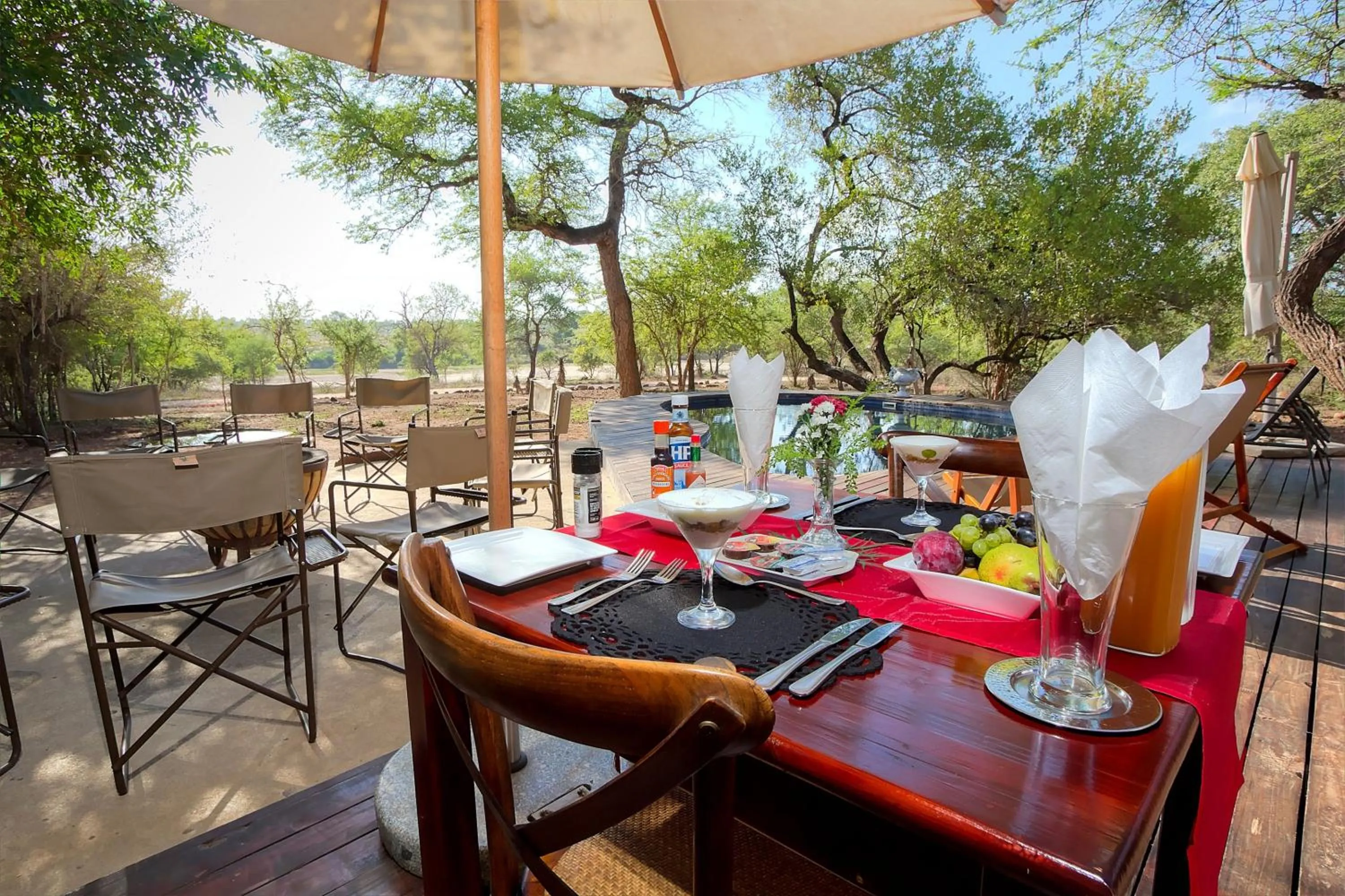 Balcony/Terrace in Mvuradona Safari Lodge