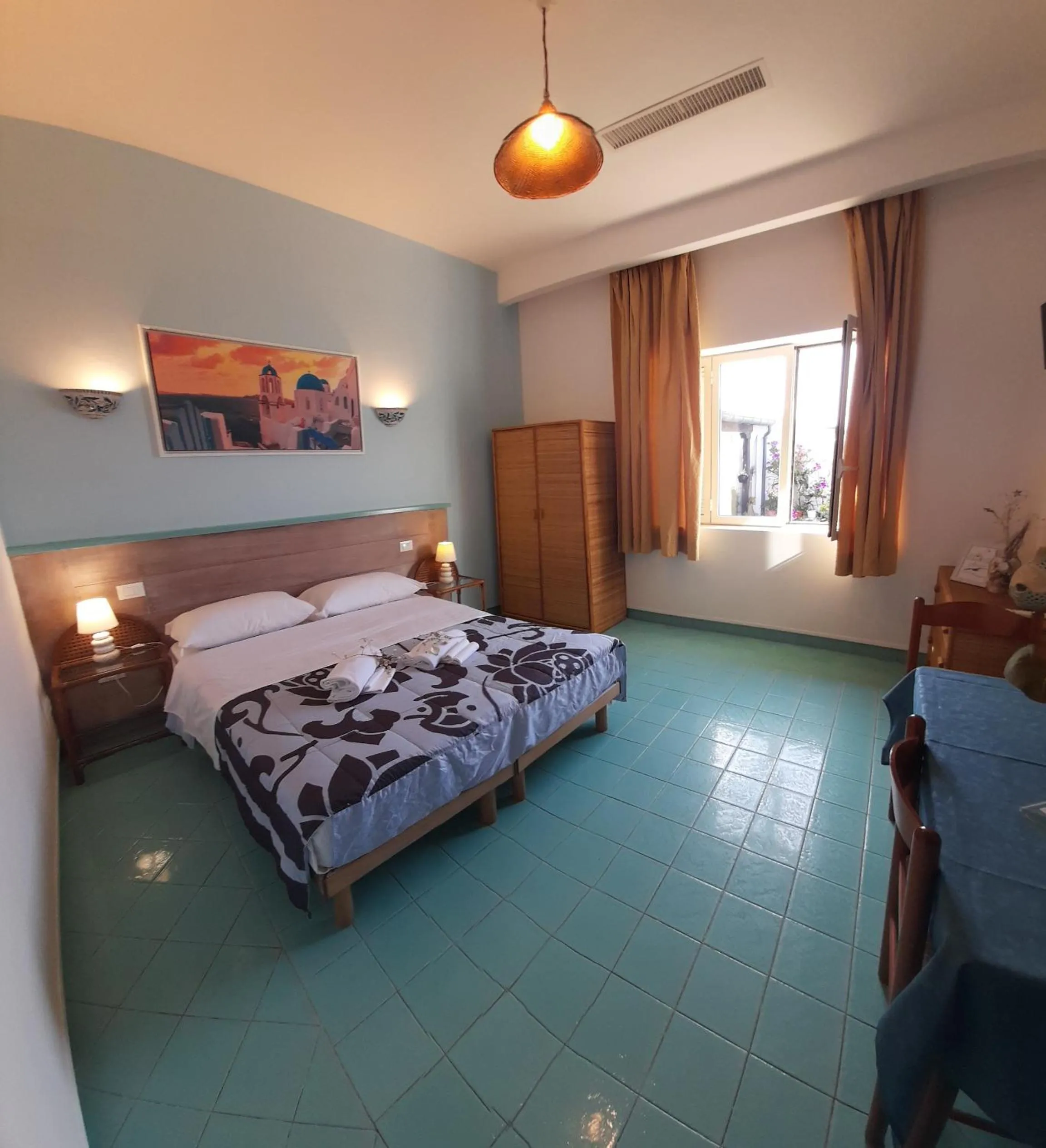 One-Bedroom Apartment with Partial Sea View in Casa Vacanze Elianto