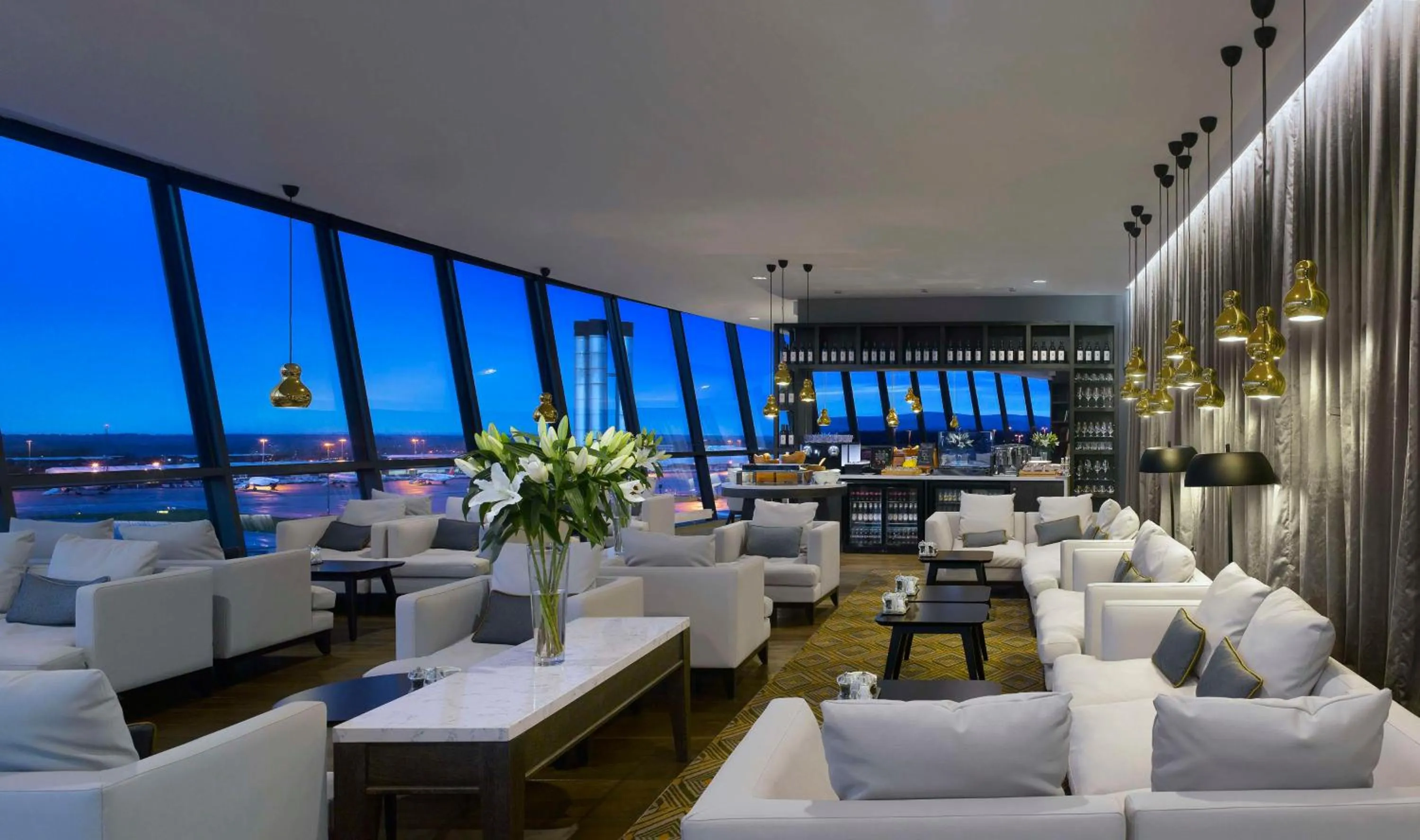 Property building in Radisson Blu Manchester Airport