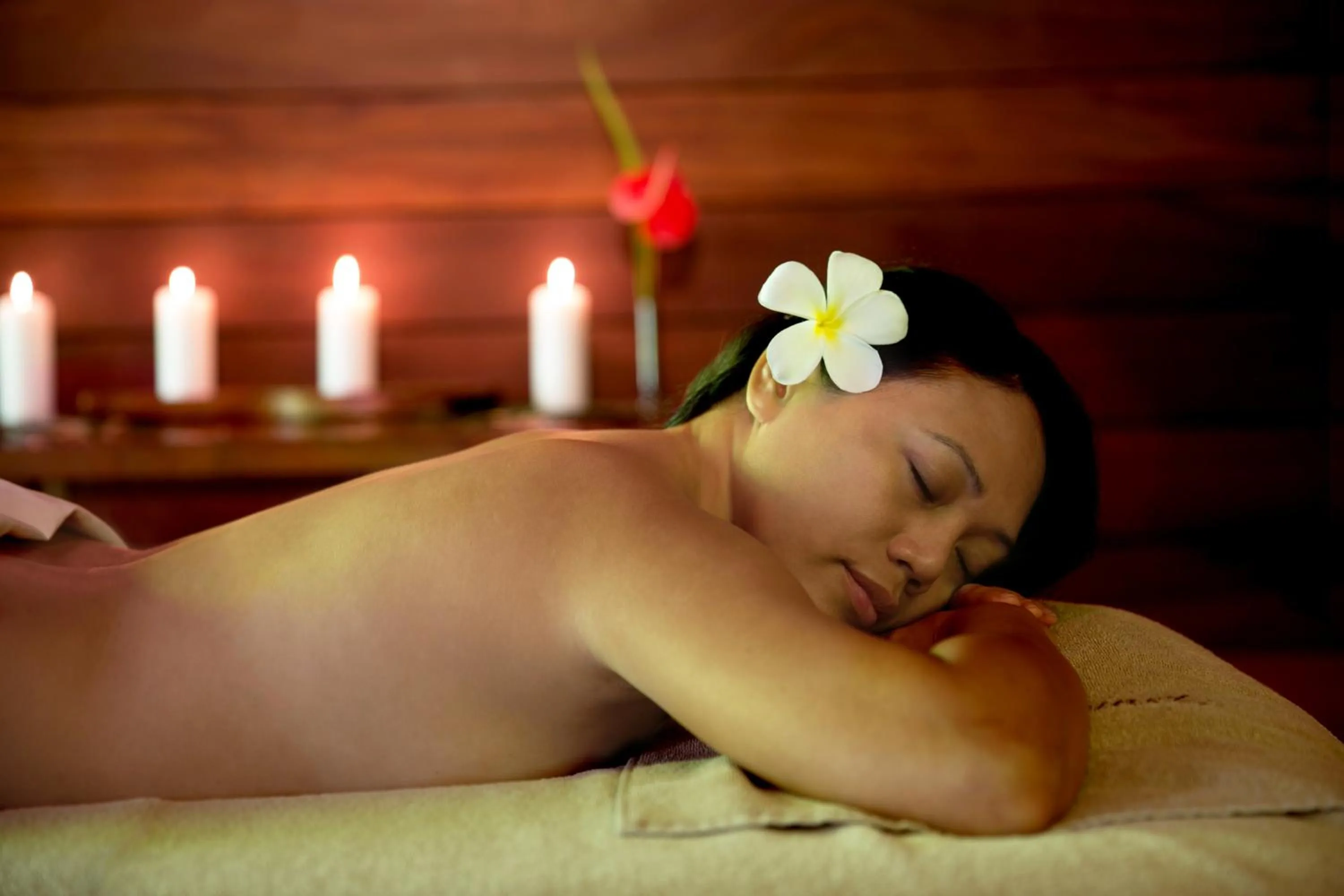Massage in Kempinski Seychelles Resort