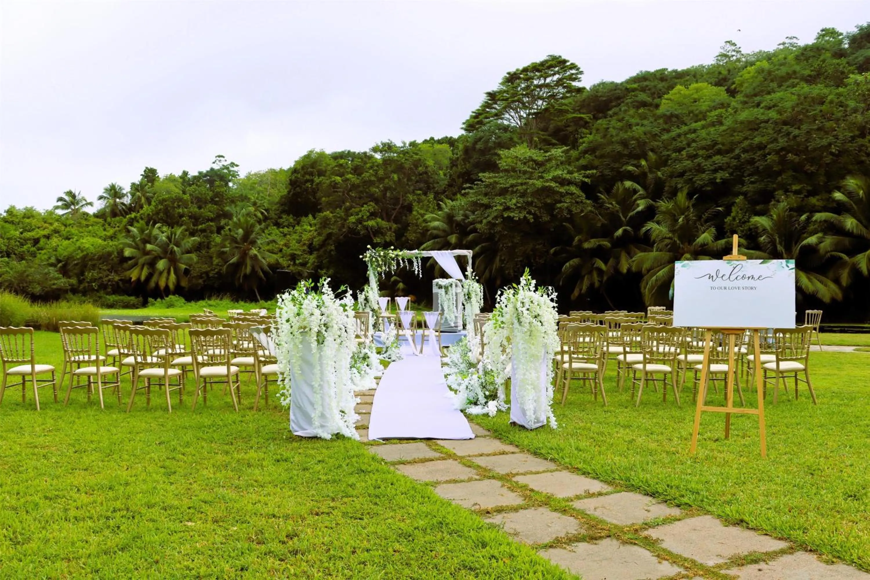wedding in Kempinski Seychelles Resort