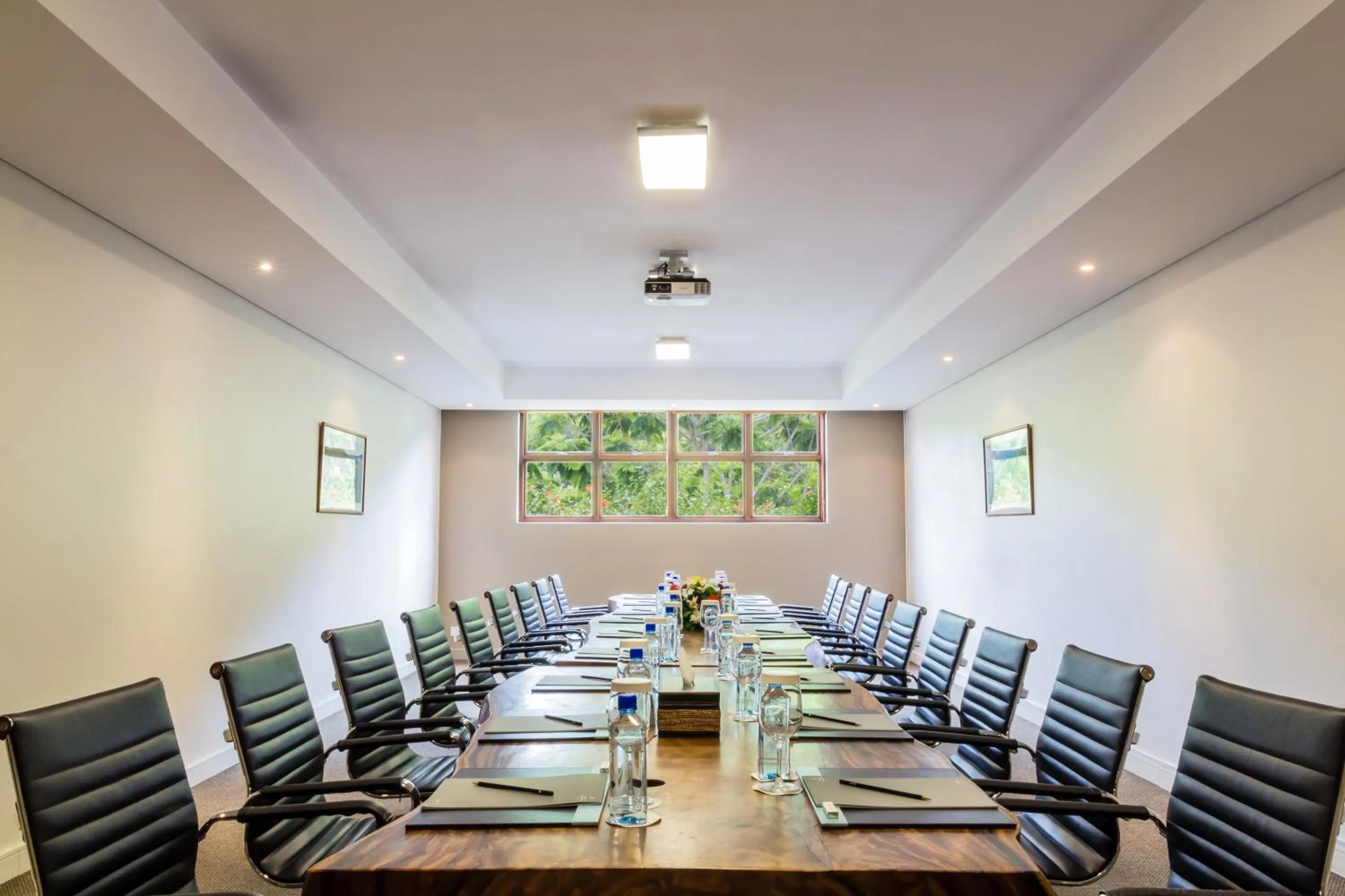 Meeting/conference room in Kempinski Seychelles Resort