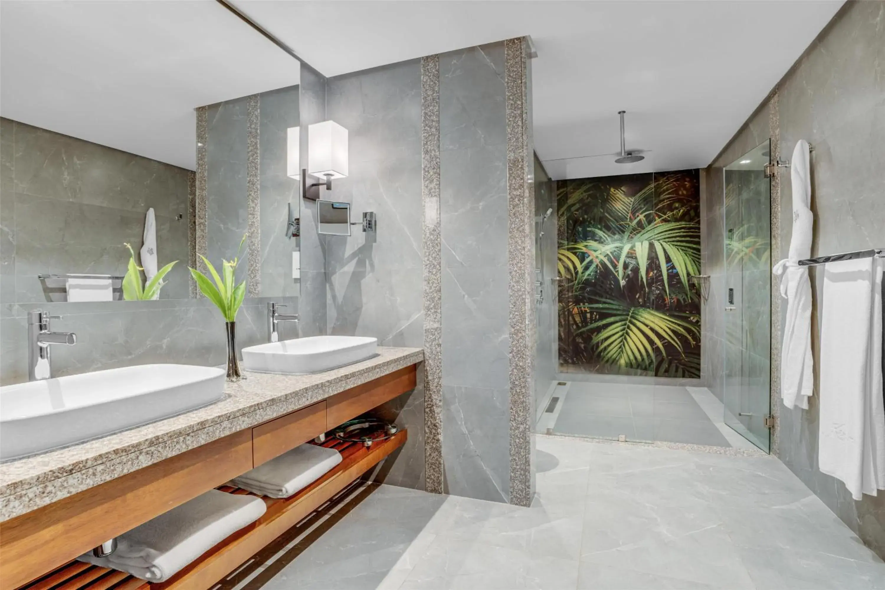 Bedroom in Kempinski Seychelles Resort Bedroom in Kempinski Seychelles Resort