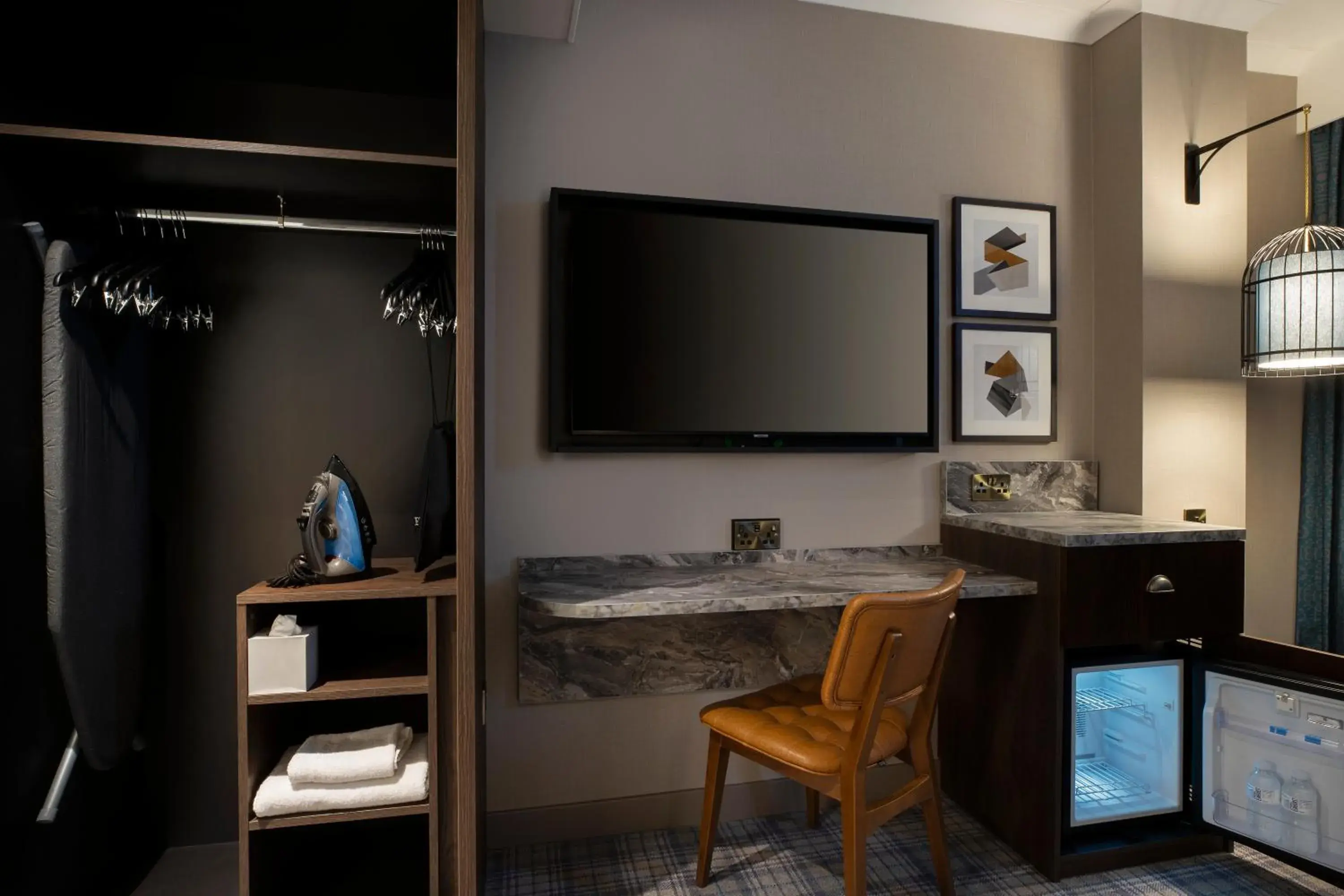 Double Room - Disability Access in Leonardo Royal Hotel Edinburgh Double Room - Disability Access in Leonardo Royal Hotel Edinburgh