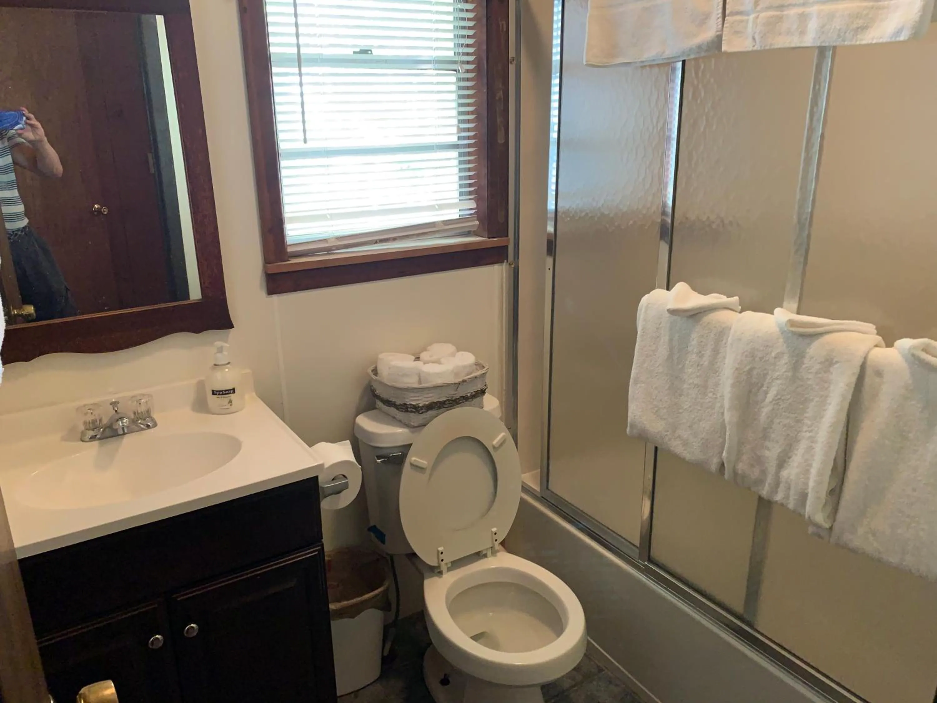 Phillips Historic Motel & Cottages