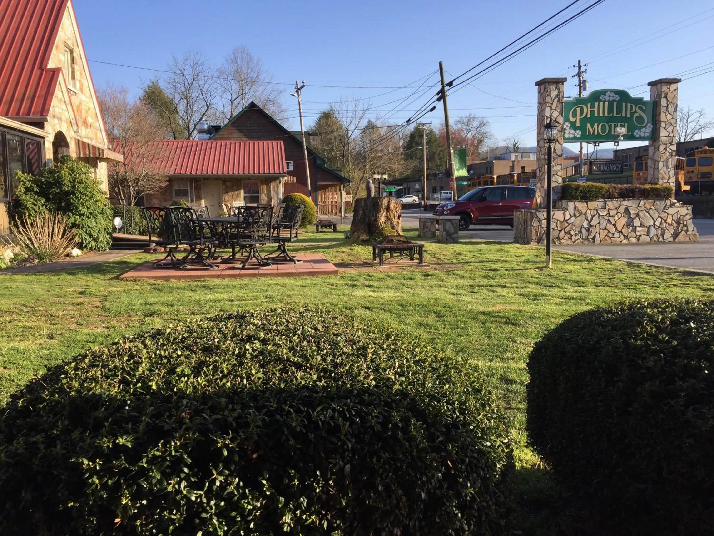 Phillips Historic Motel & Cottages