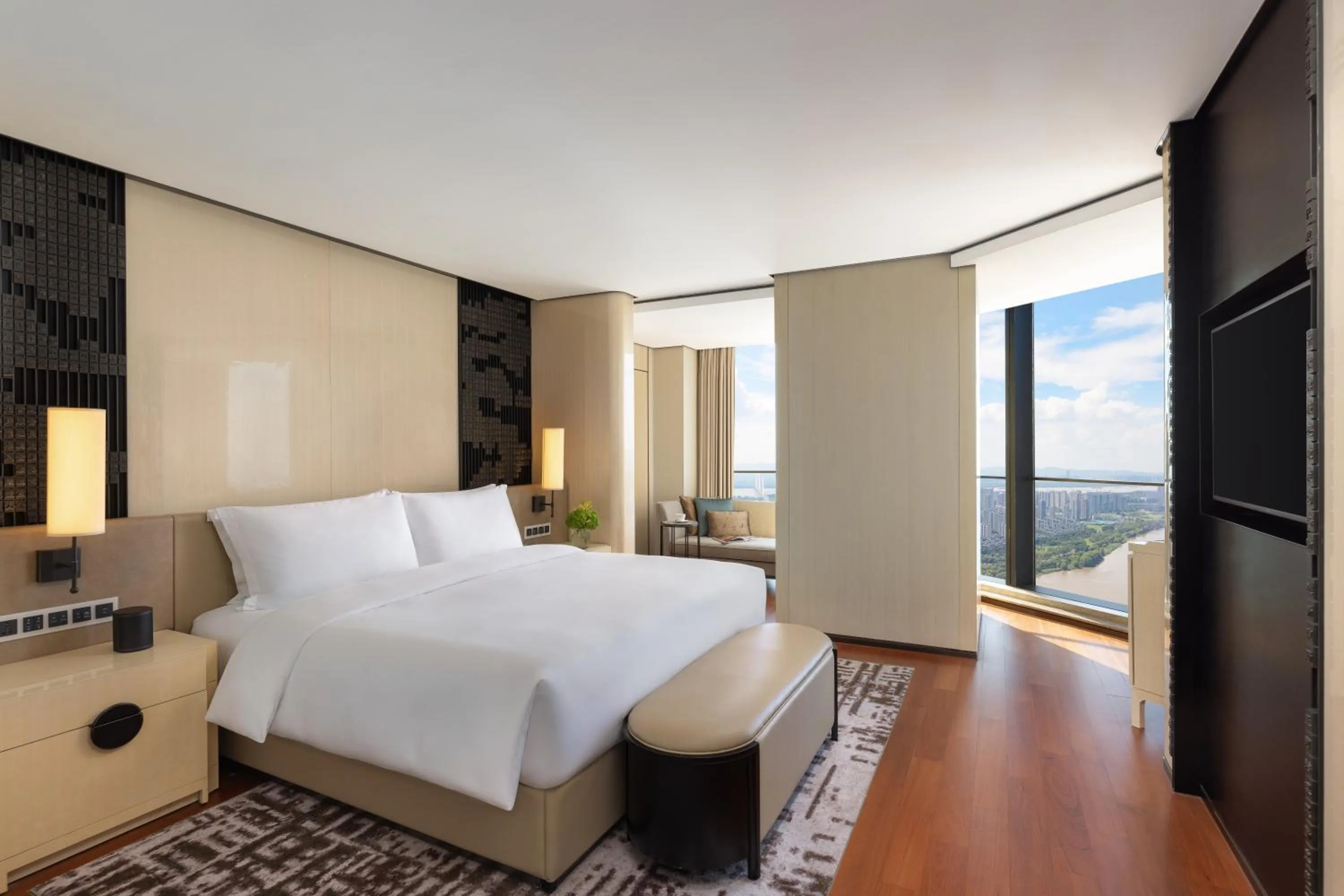 Bedroom, Bed in Jumeirah Nanjing