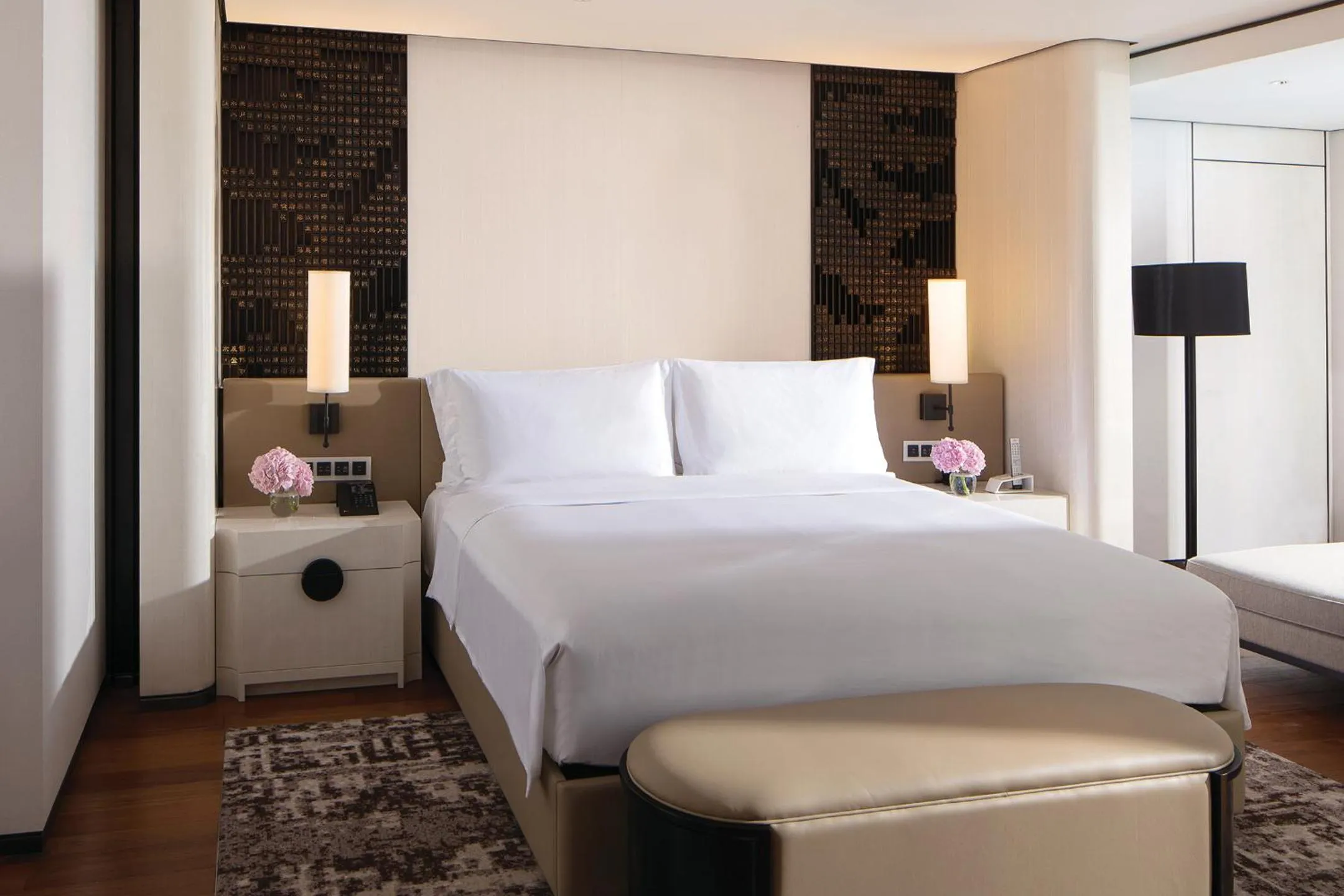 Bedroom, Bed in Jumeirah Nanjing