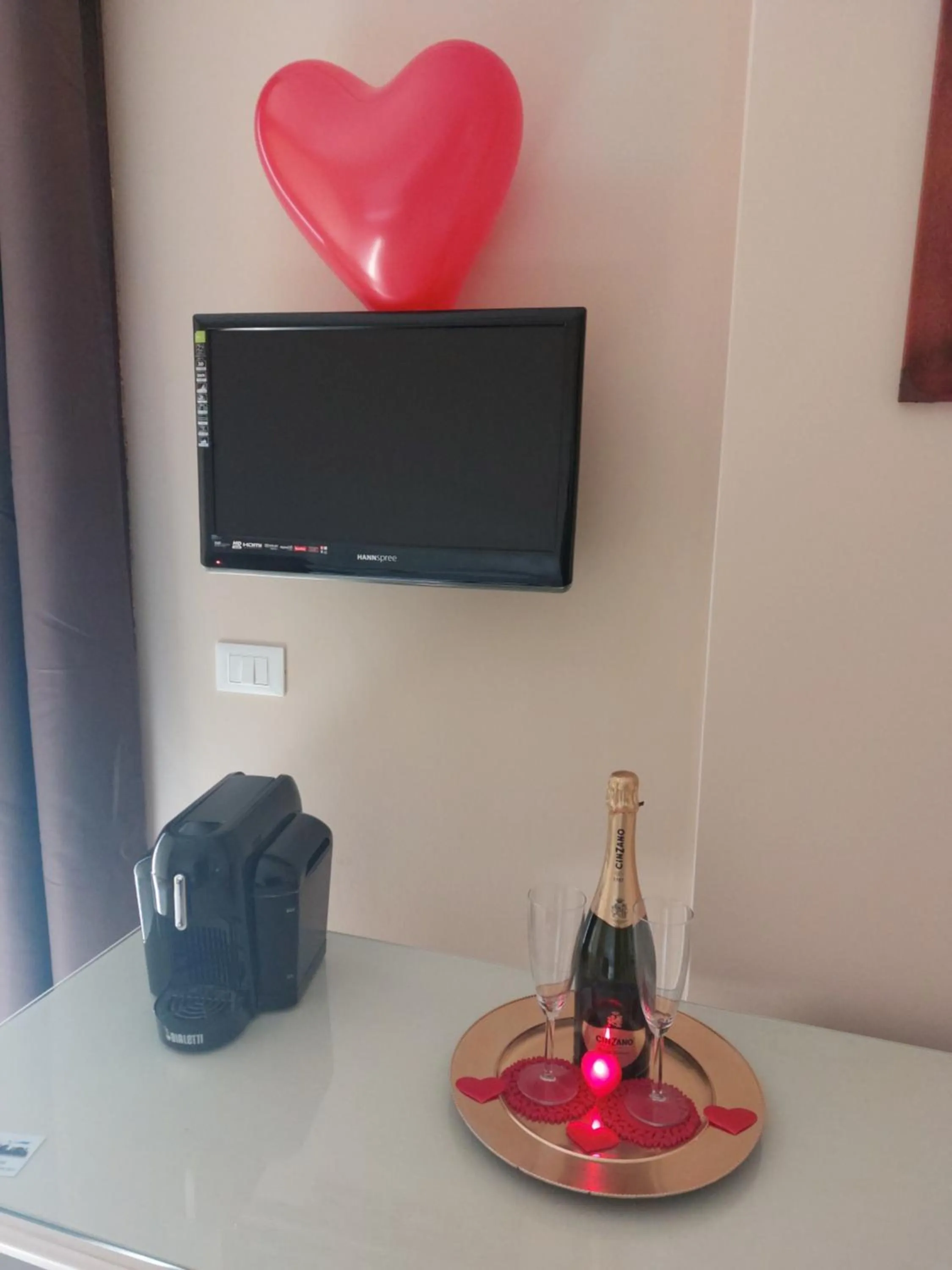 TV and multimedia in Fiumicino Inn Airport