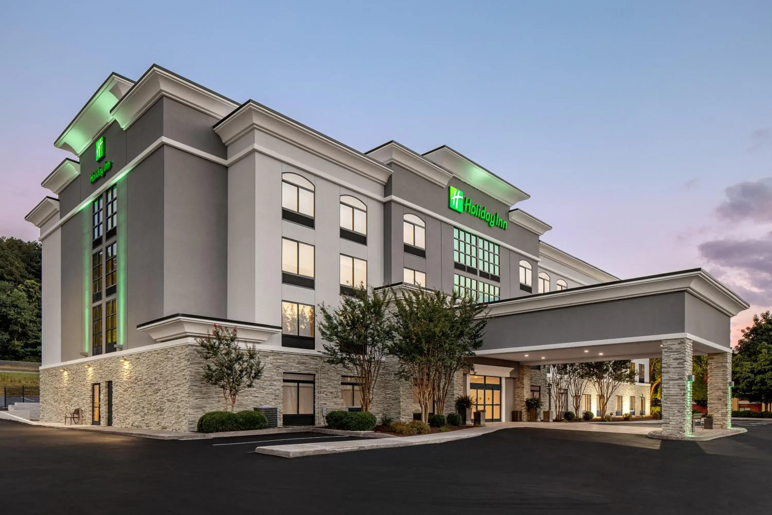 Property building in Holiday Inn Cleveland by IHG Property building in Holiday Inn Cleveland by IHG