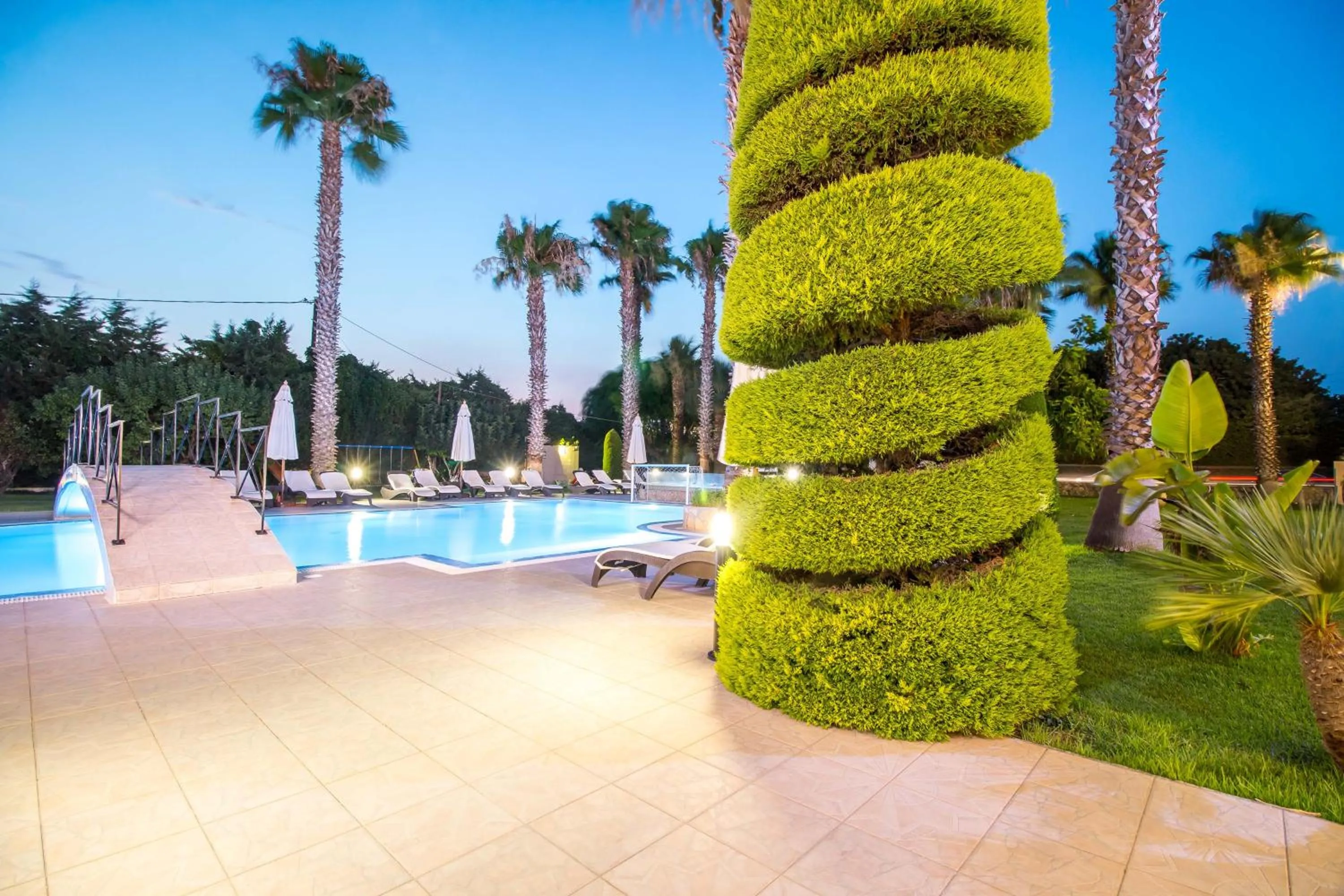 Garden in Stavros Melathron Studios