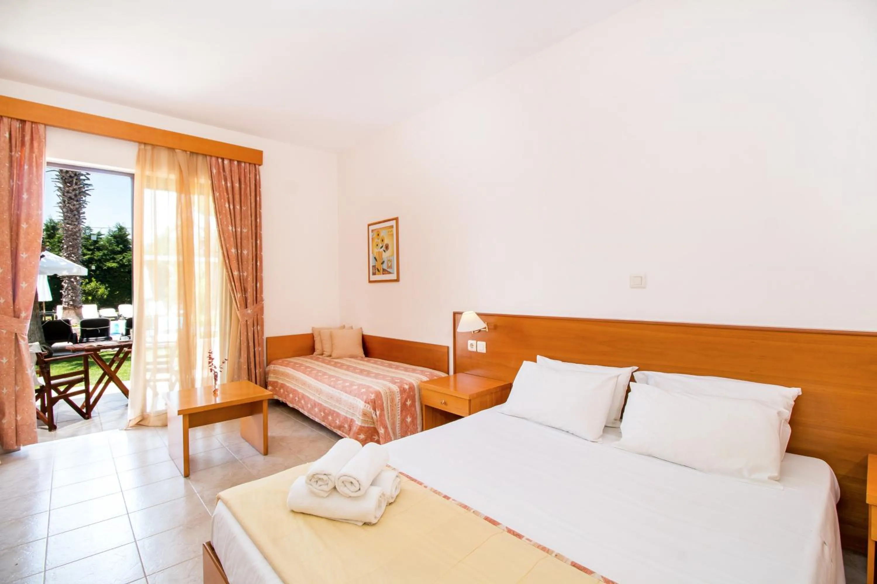 Bed in Stavros Melathron Studios