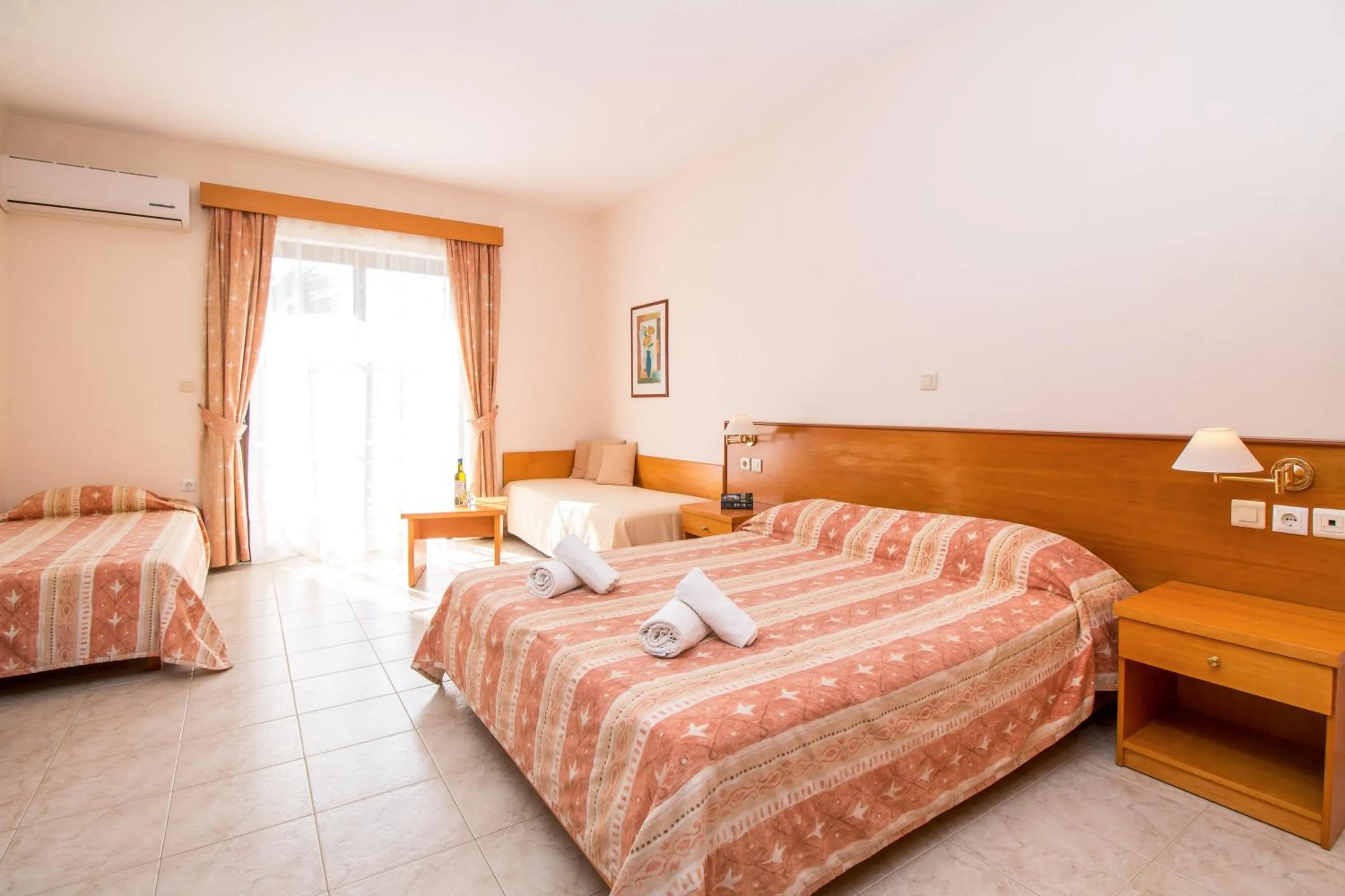 Bed in Stavros Melathron Studios