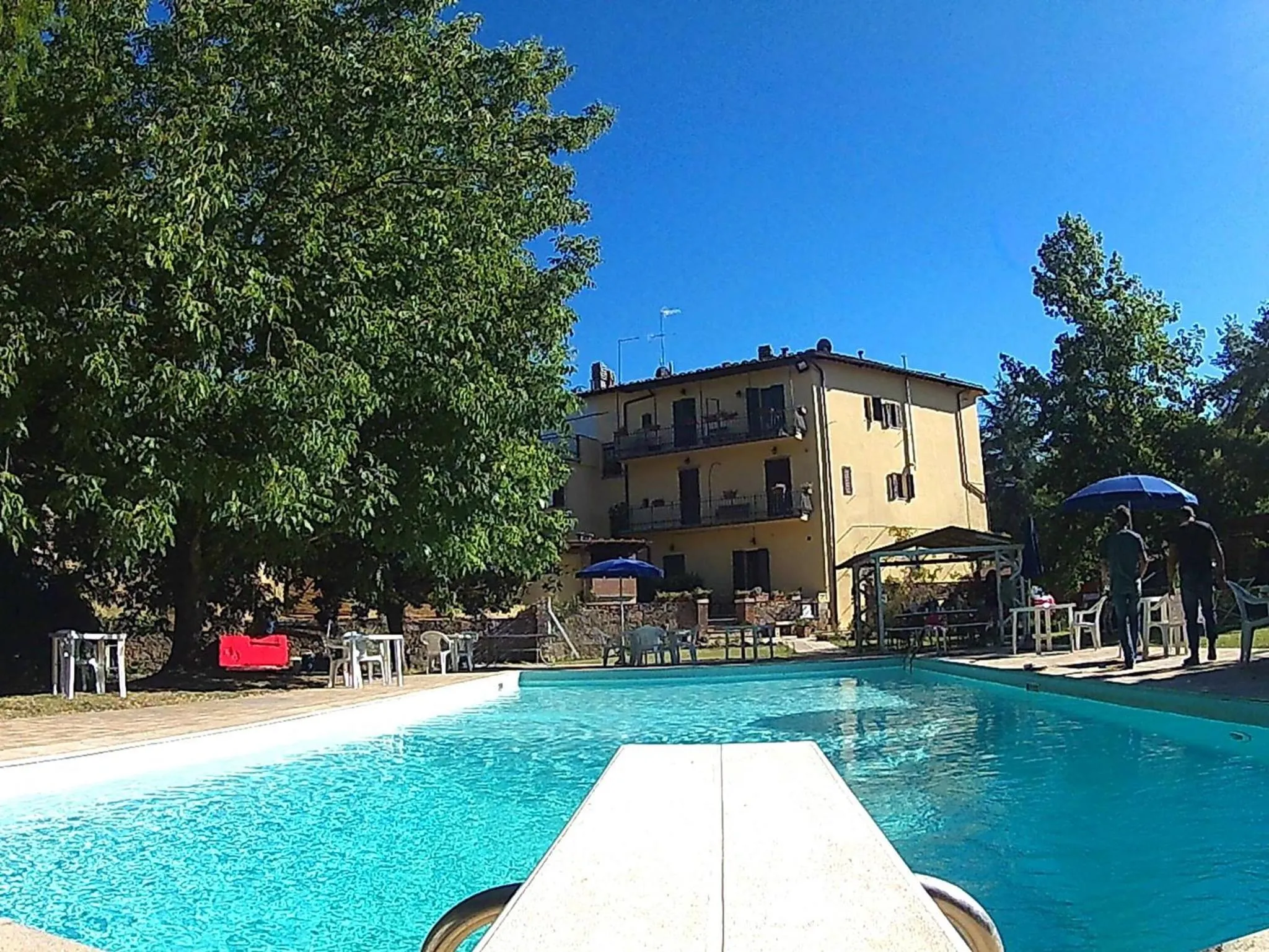 Summer in La Francigena