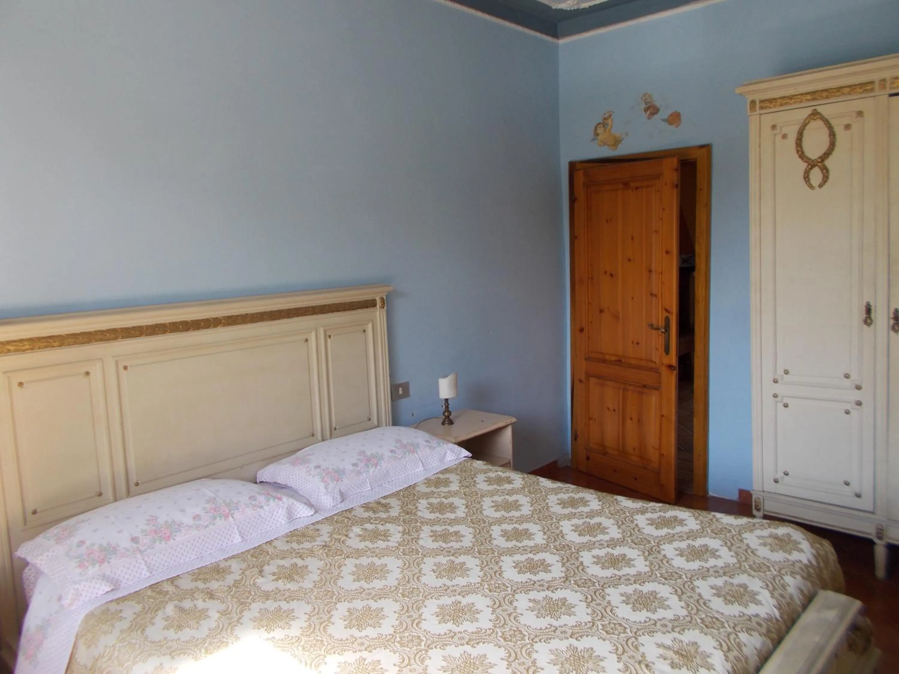 Bed in La Francigena