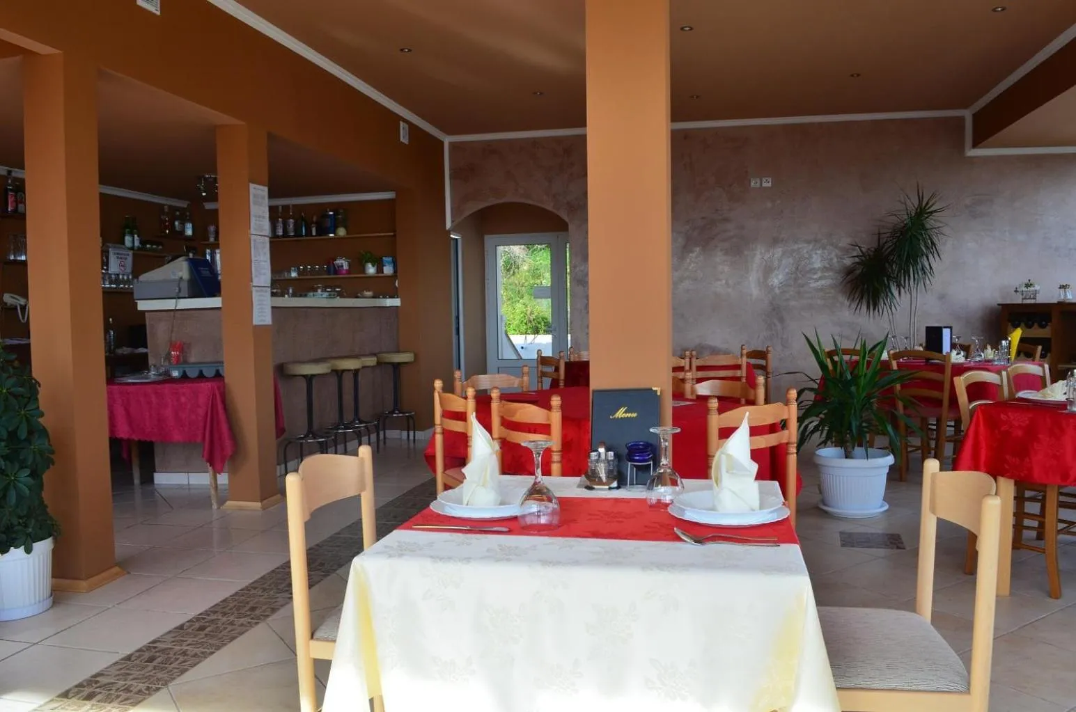 Restaurant/places to eat in " Villa Kruna Lux "