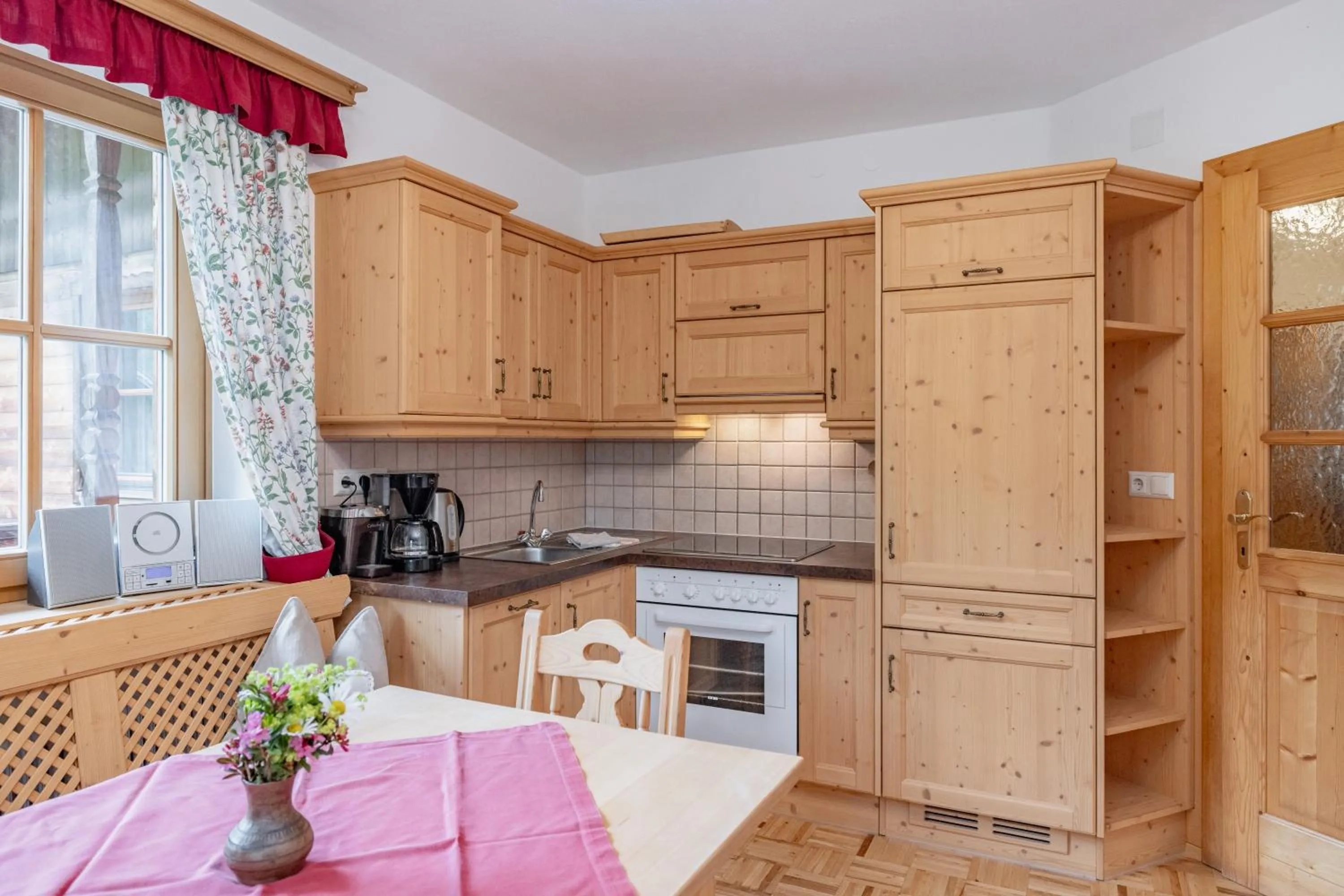 Kitchen or kitchenette in Biohof Seidl