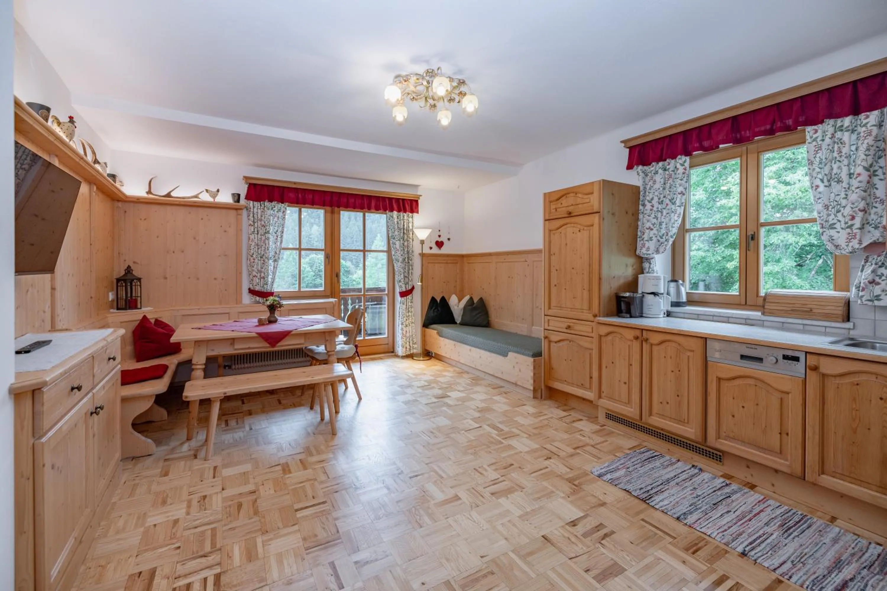 Kitchen or kitchenette in Biohof Seidl
