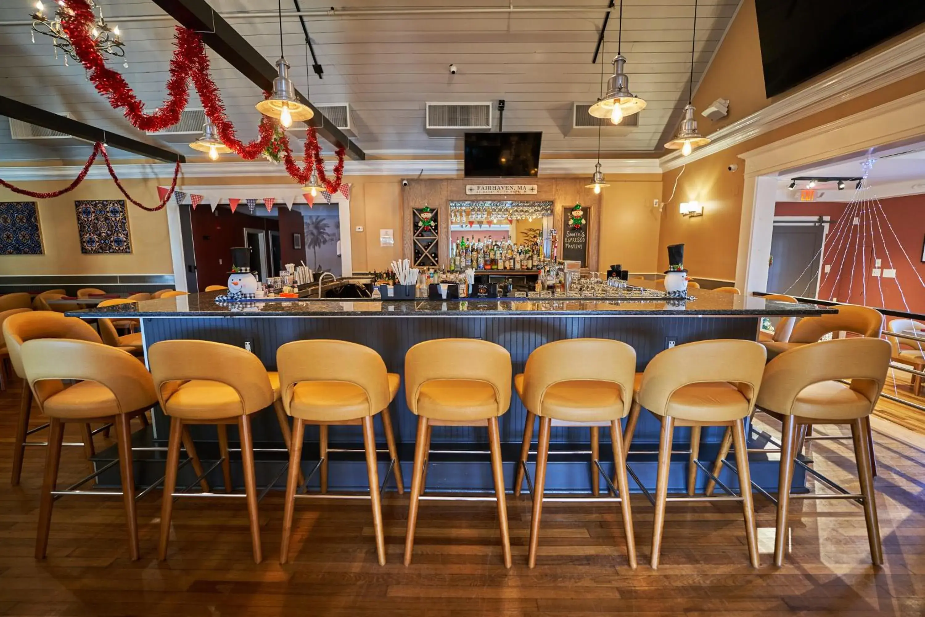 Lounge or bar in Seaport Resort and Marina Lounge or bar in Seaport Resort and Marina