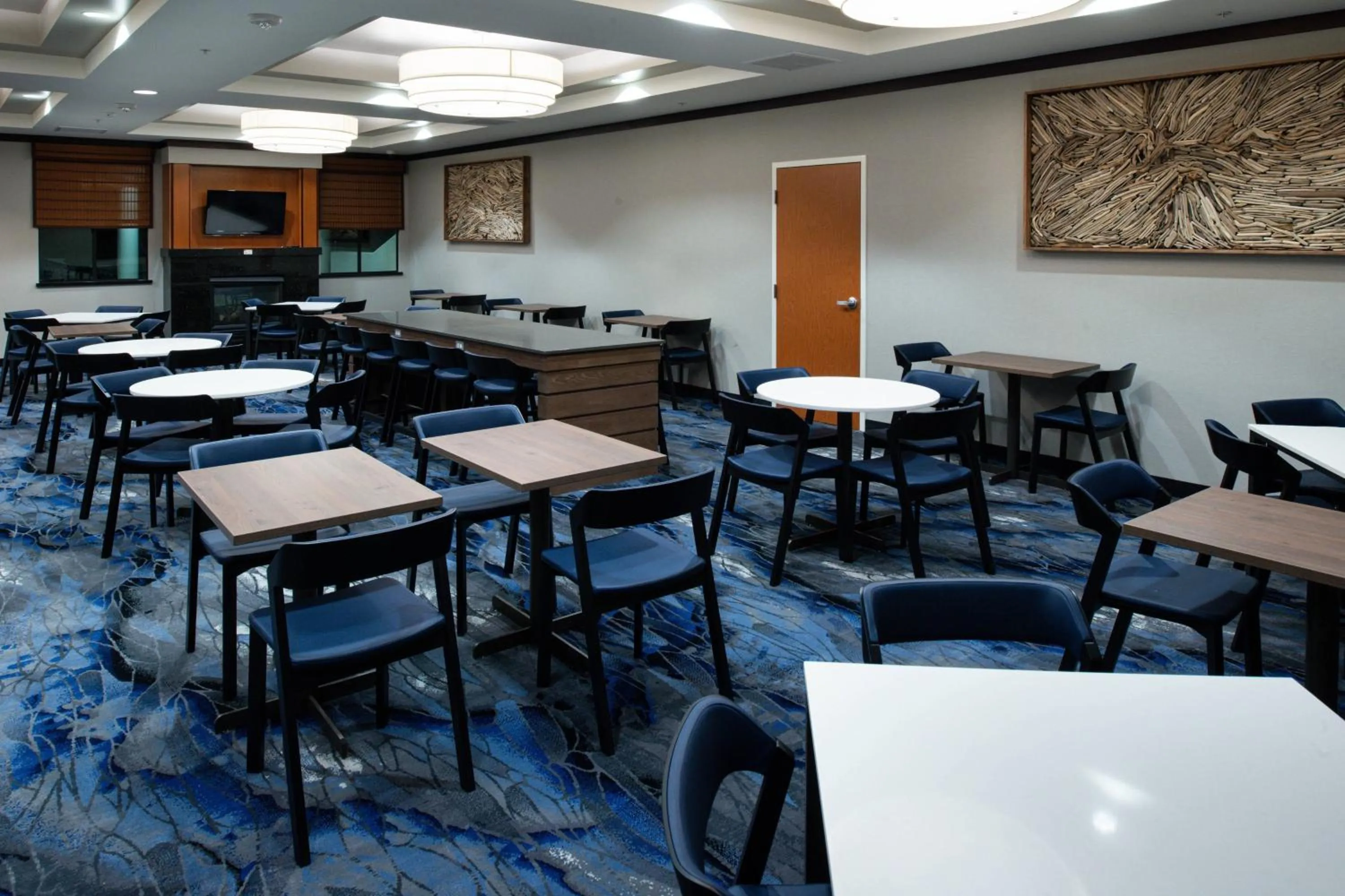 Breakfast in Fairfield Inn & Suites Santa Cruz - Capitola