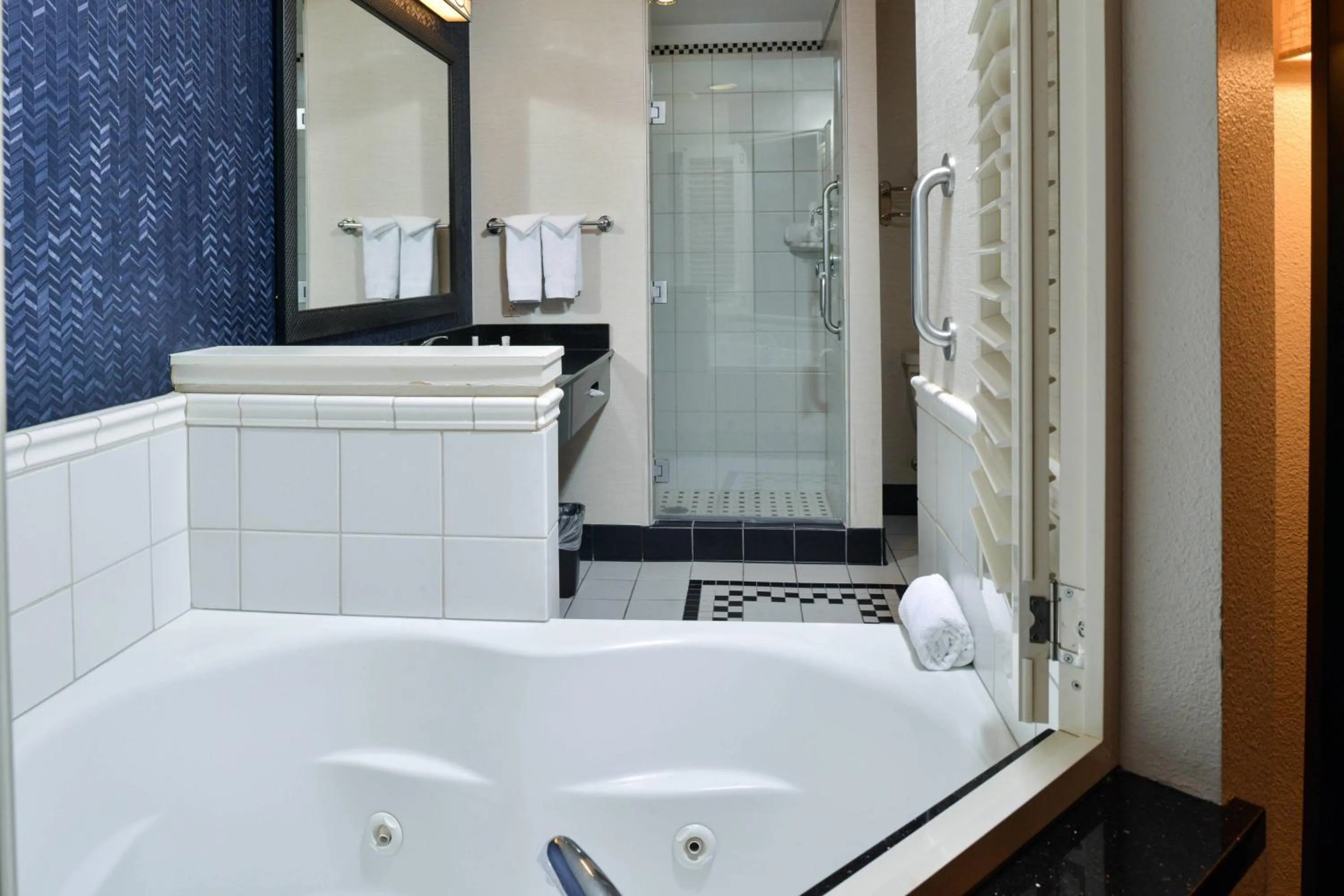 Bathroom in Fairfield Inn & Suites Santa Cruz - Capitola