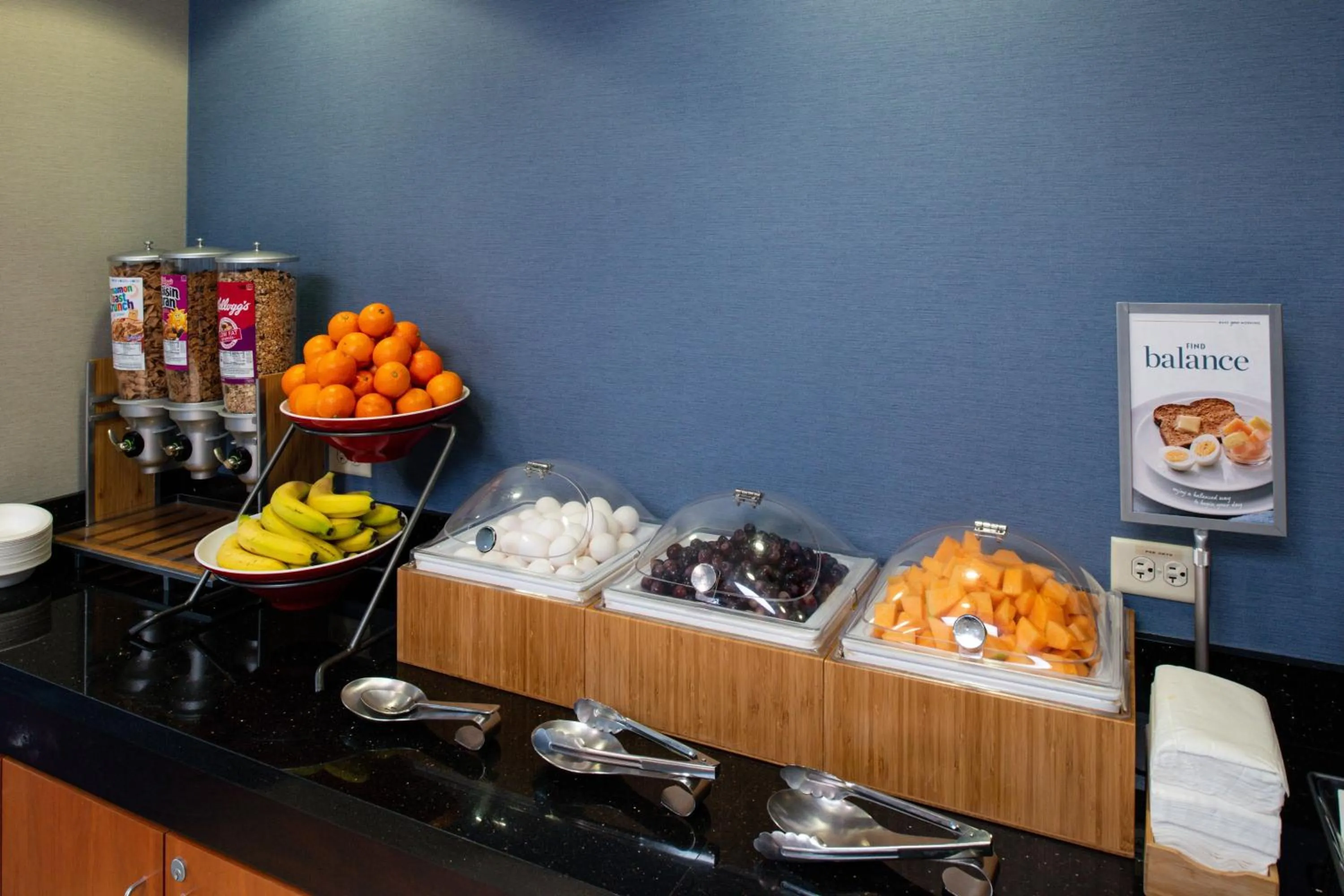 Breakfast in Fairfield Inn & Suites Santa Cruz - Capitola