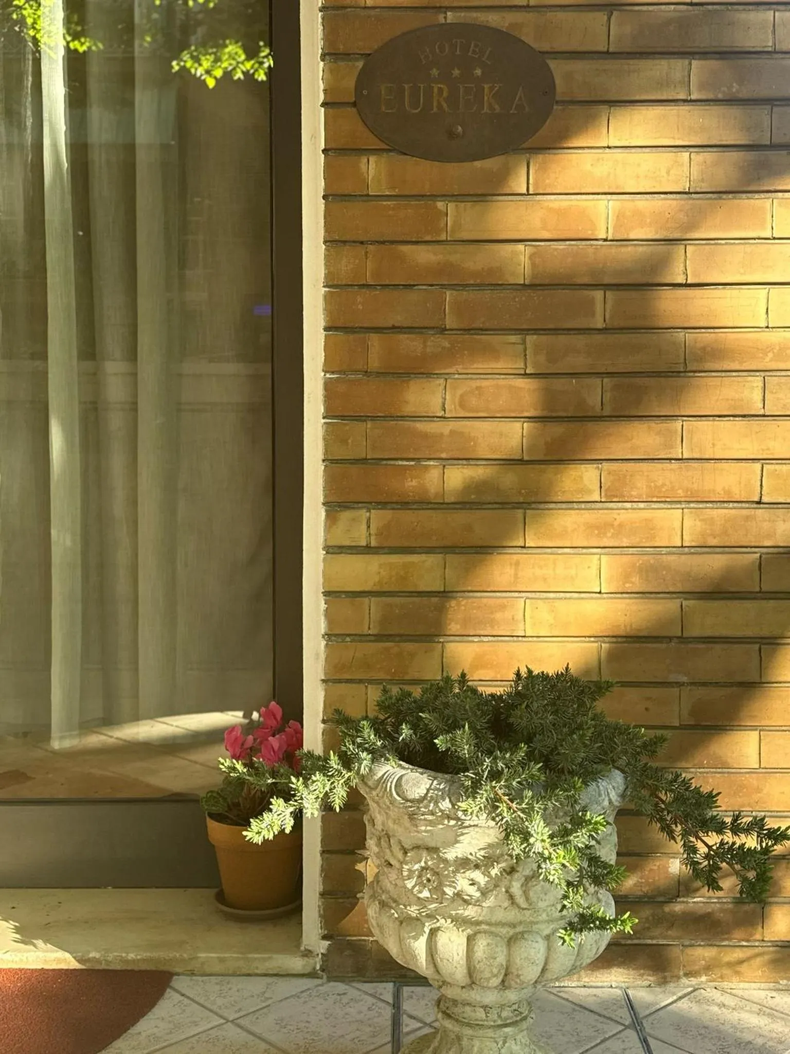 Facade/entrance in Hotel Eureka