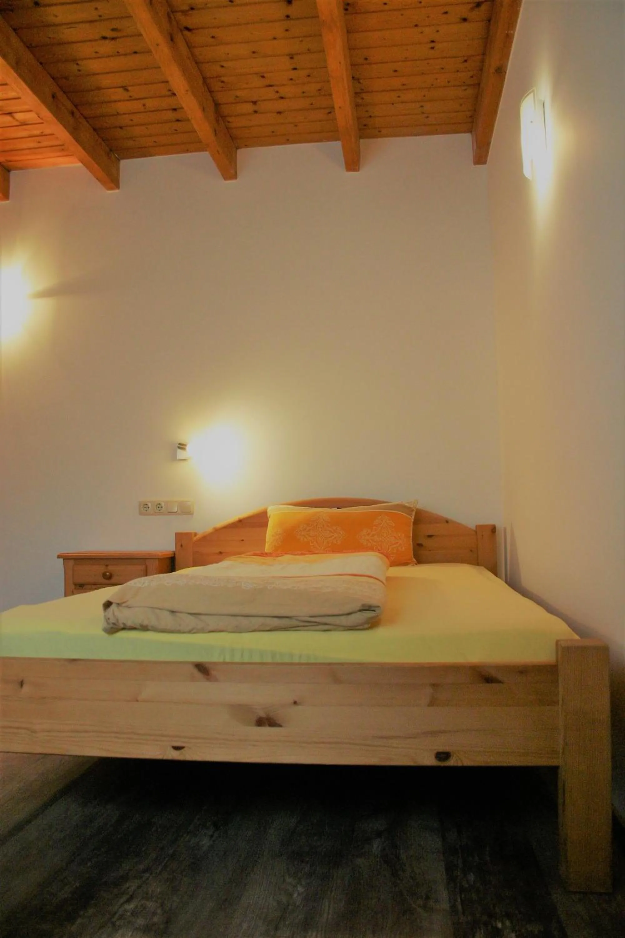 Bed in Pension Weinig