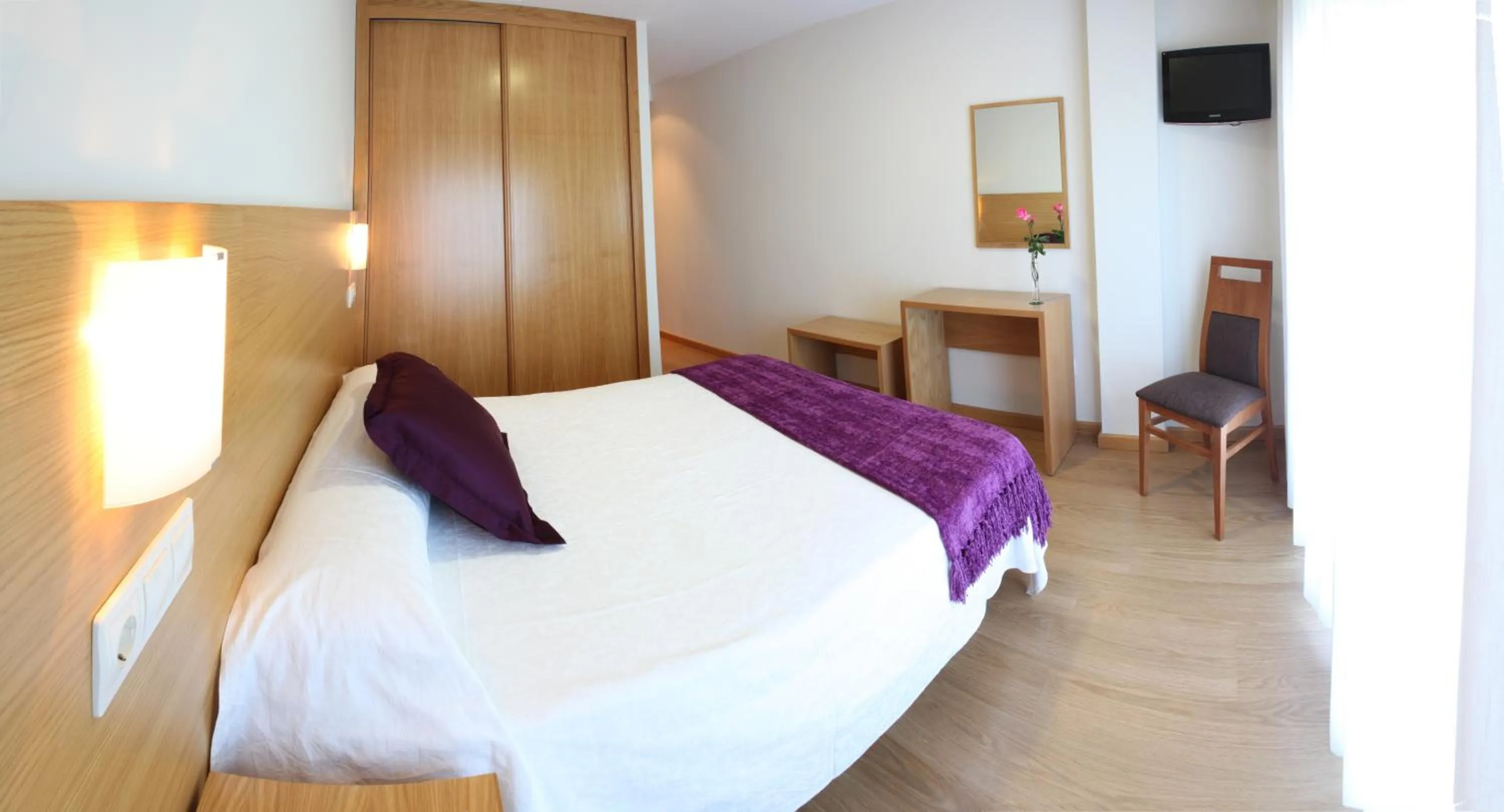 Photo of the whole room in Hotel Brisa del Mar