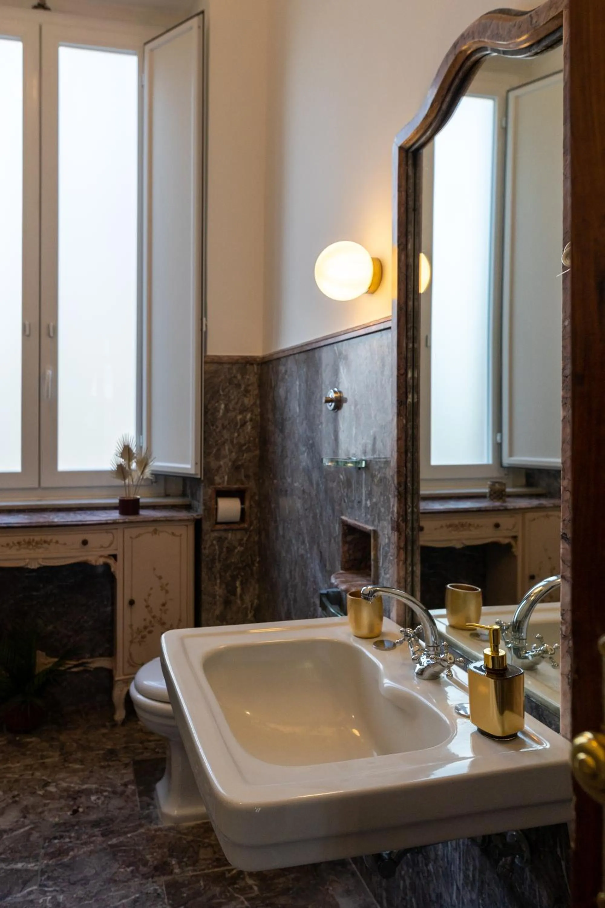 La Lepre felice-bovio