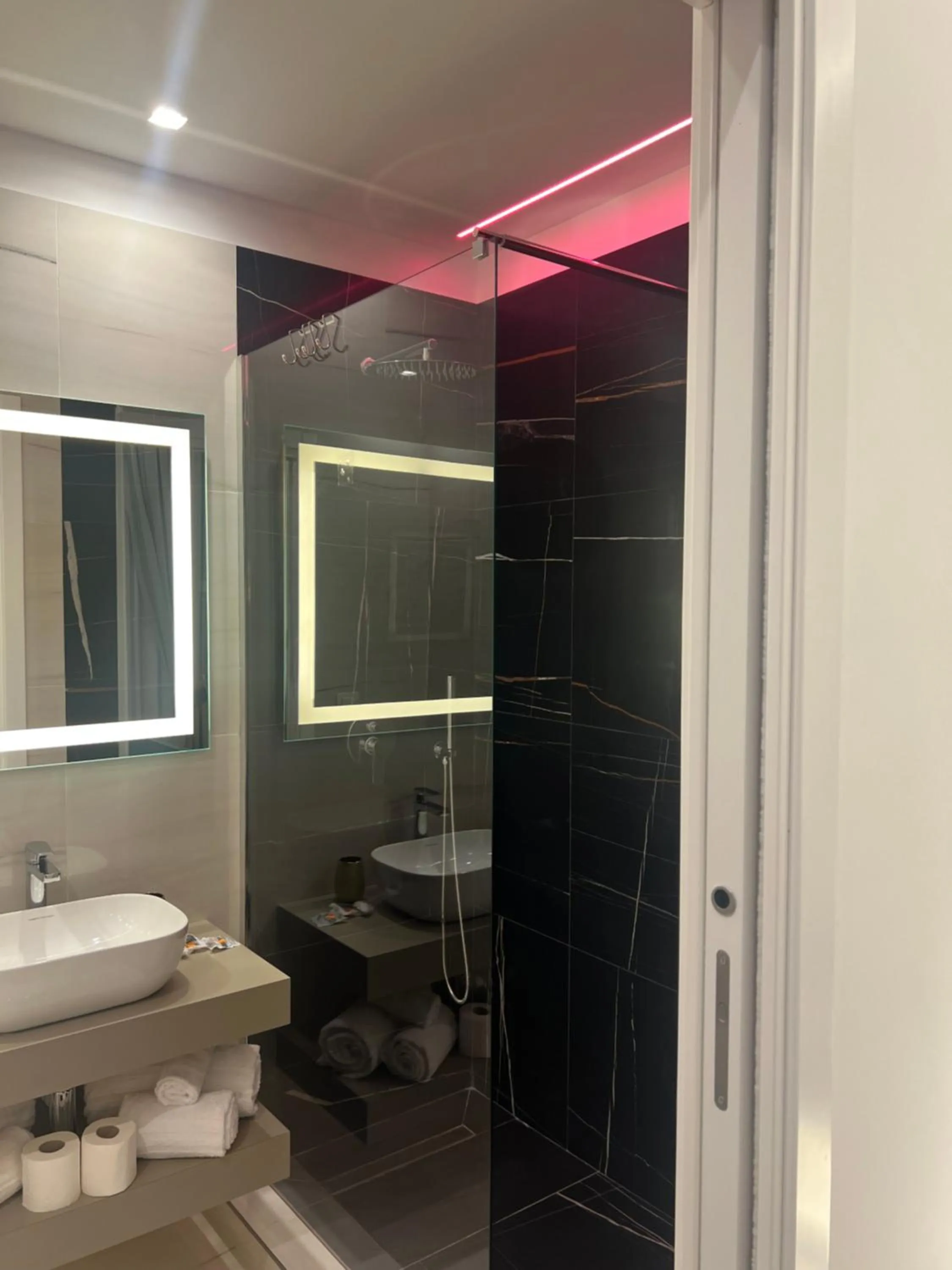 La Lepre felice-bovio