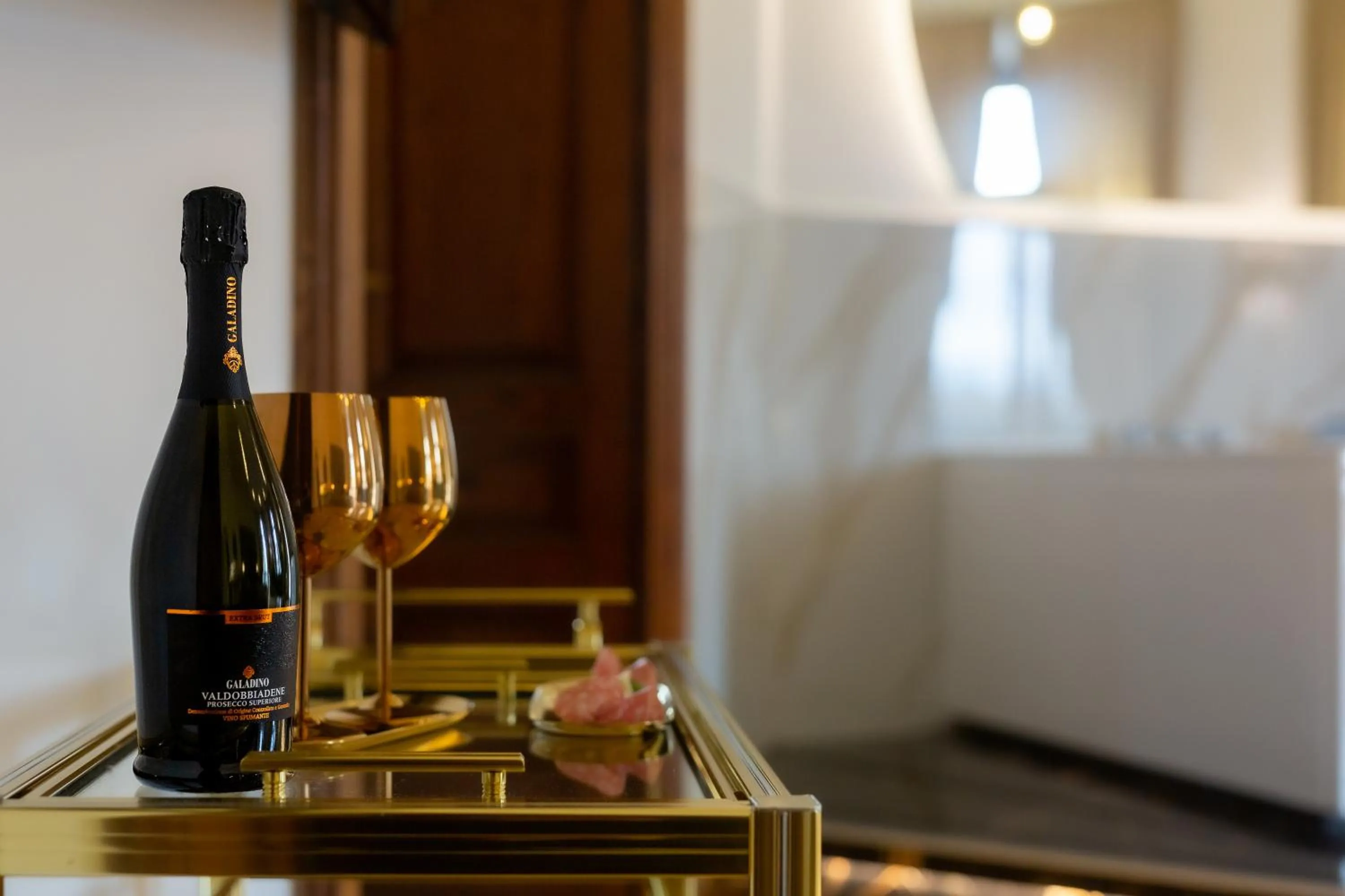 La Lepre felice-bovio