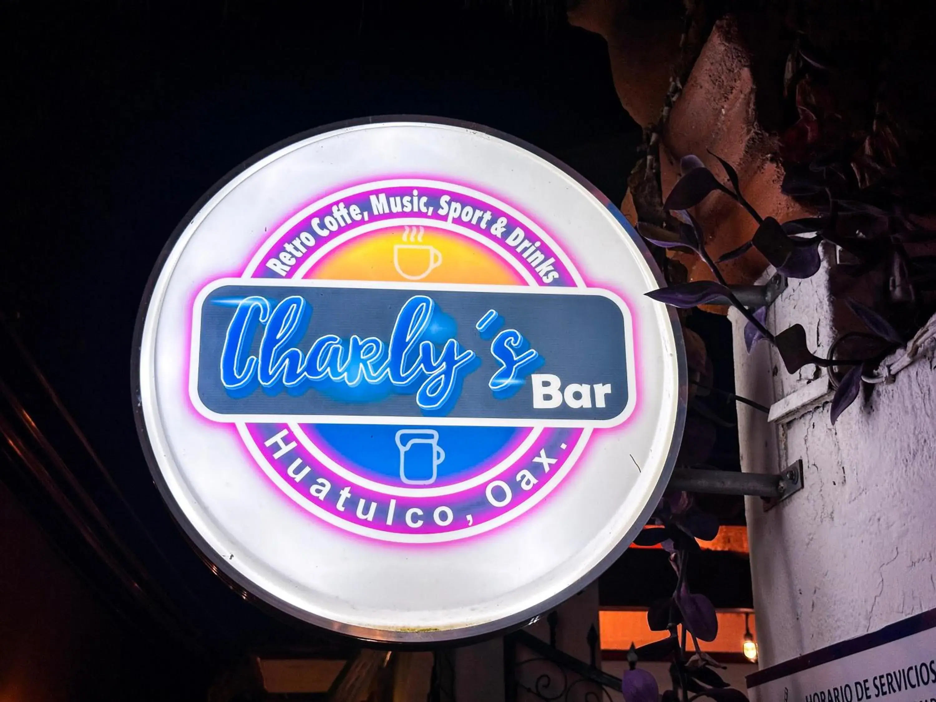 Lounge or bar in Best Western Posada Chahue Lounge or bar in Best Western Posada Chahue