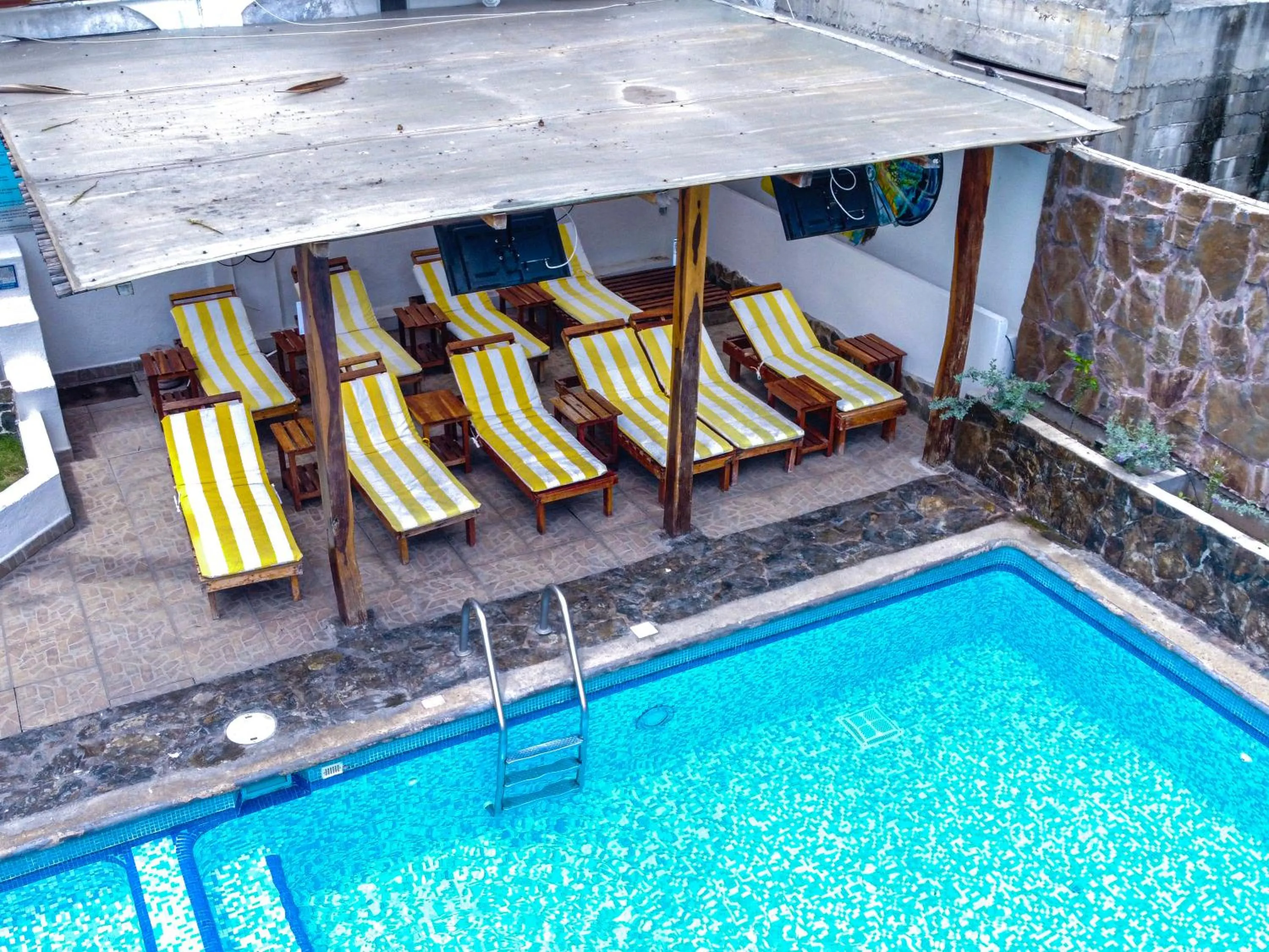 Swimming pool in Best Western Posada Chahue