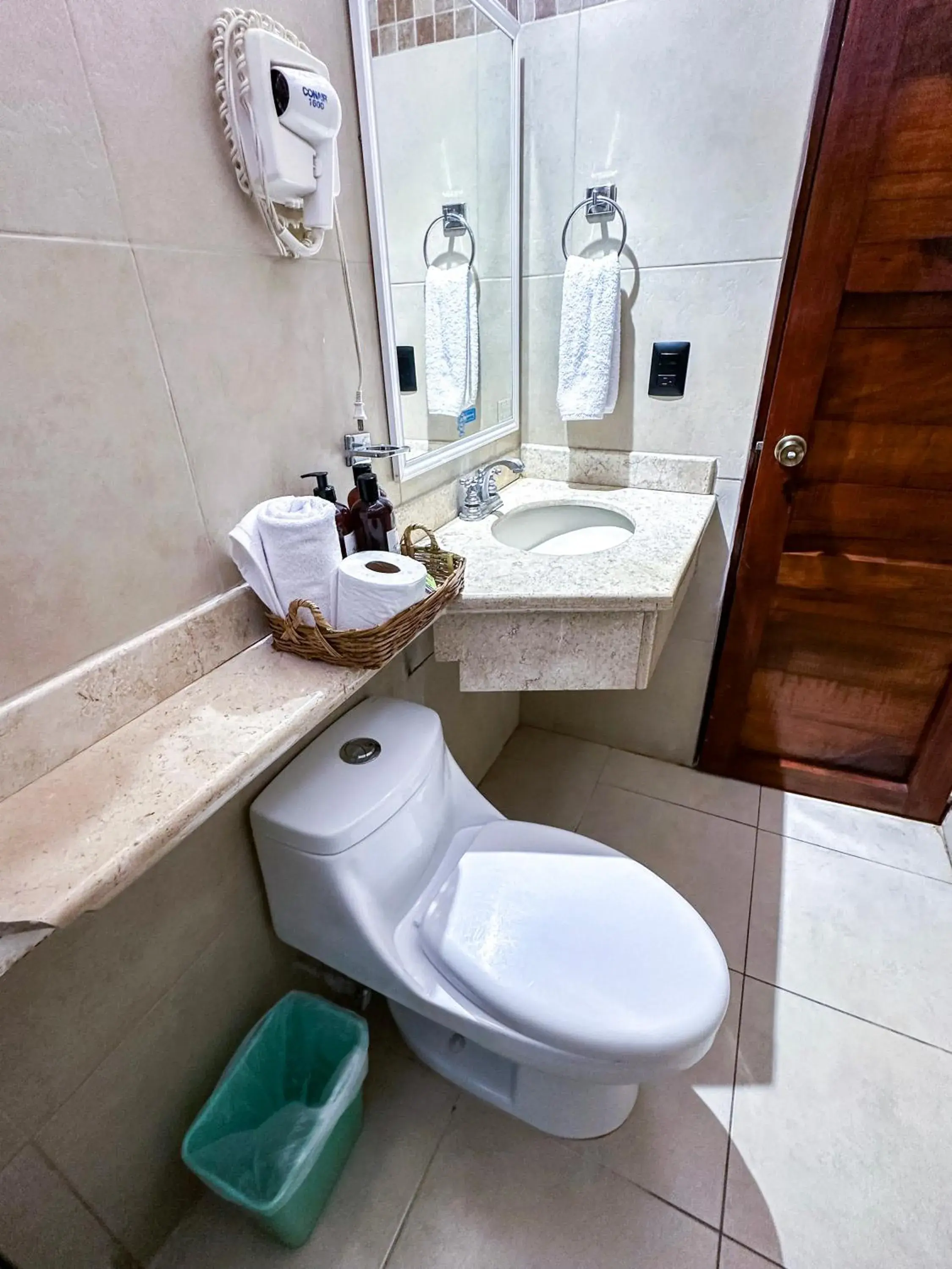 Bathroom in Best Western Posada Chahue Bathroom in Best Western Posada Chahue